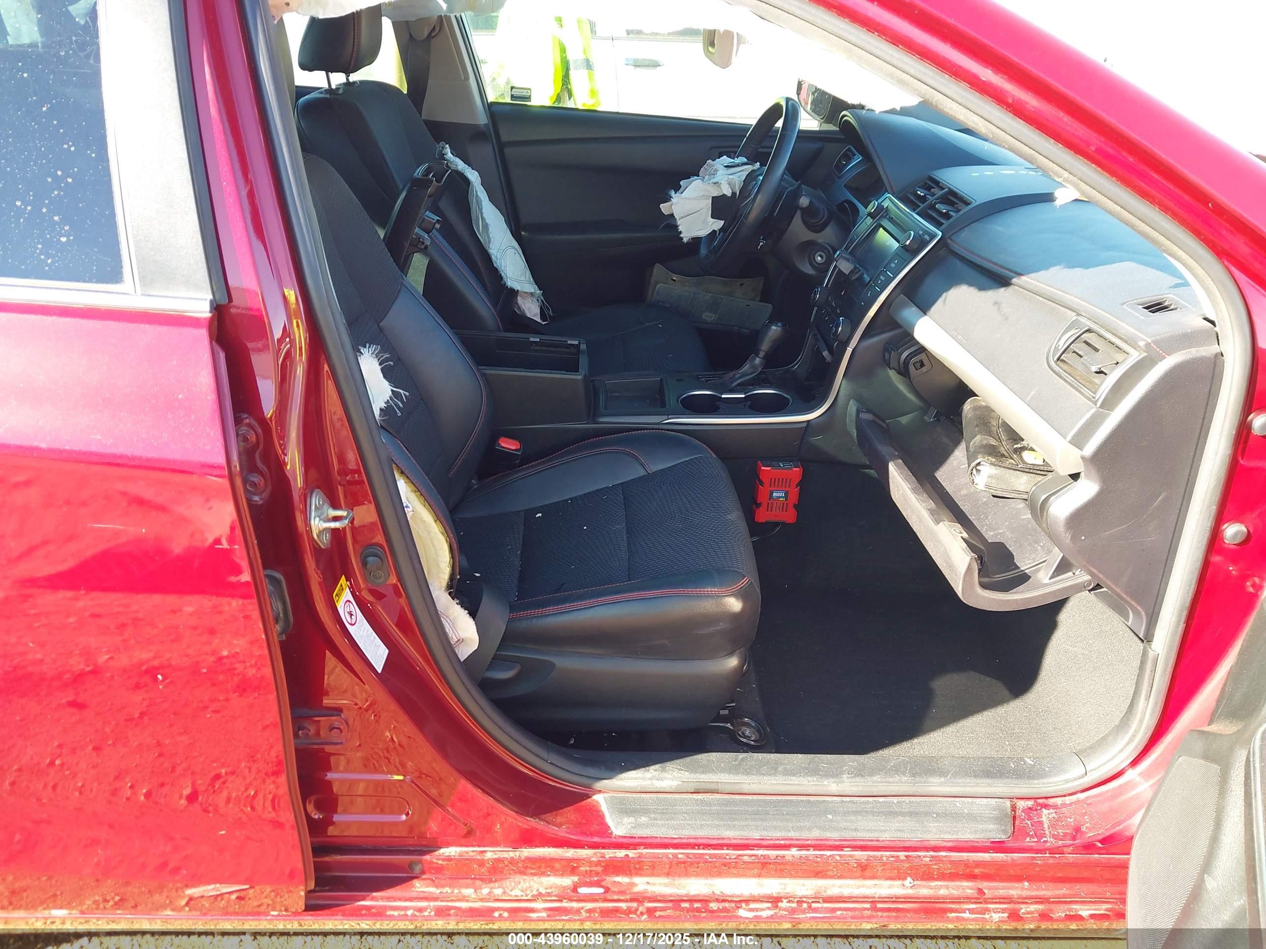 TOYOTA CAMRY image 5