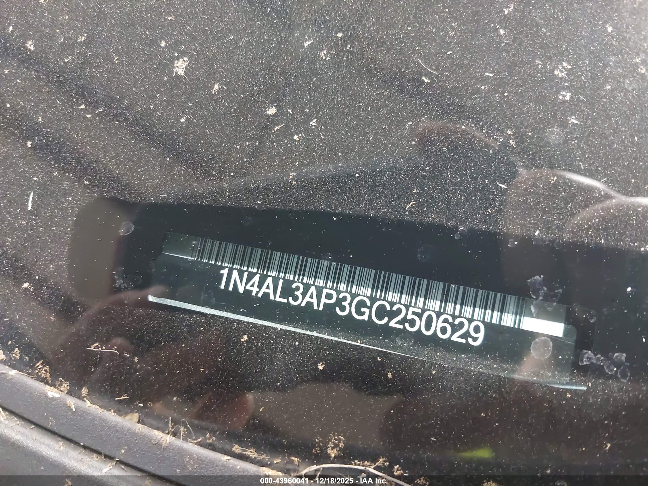 NISSAN ALTIMA image 9