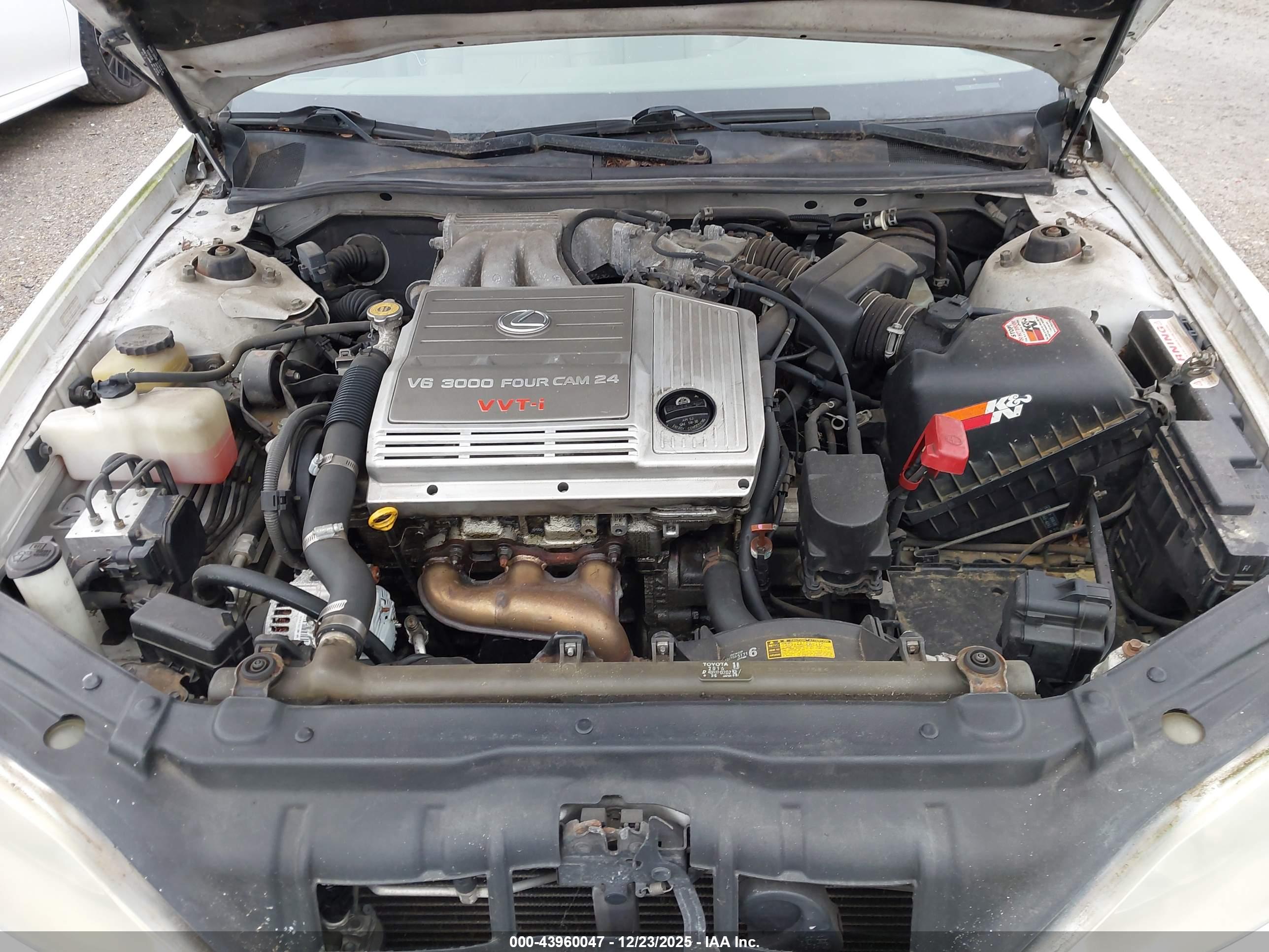 LEXUS ES image 10