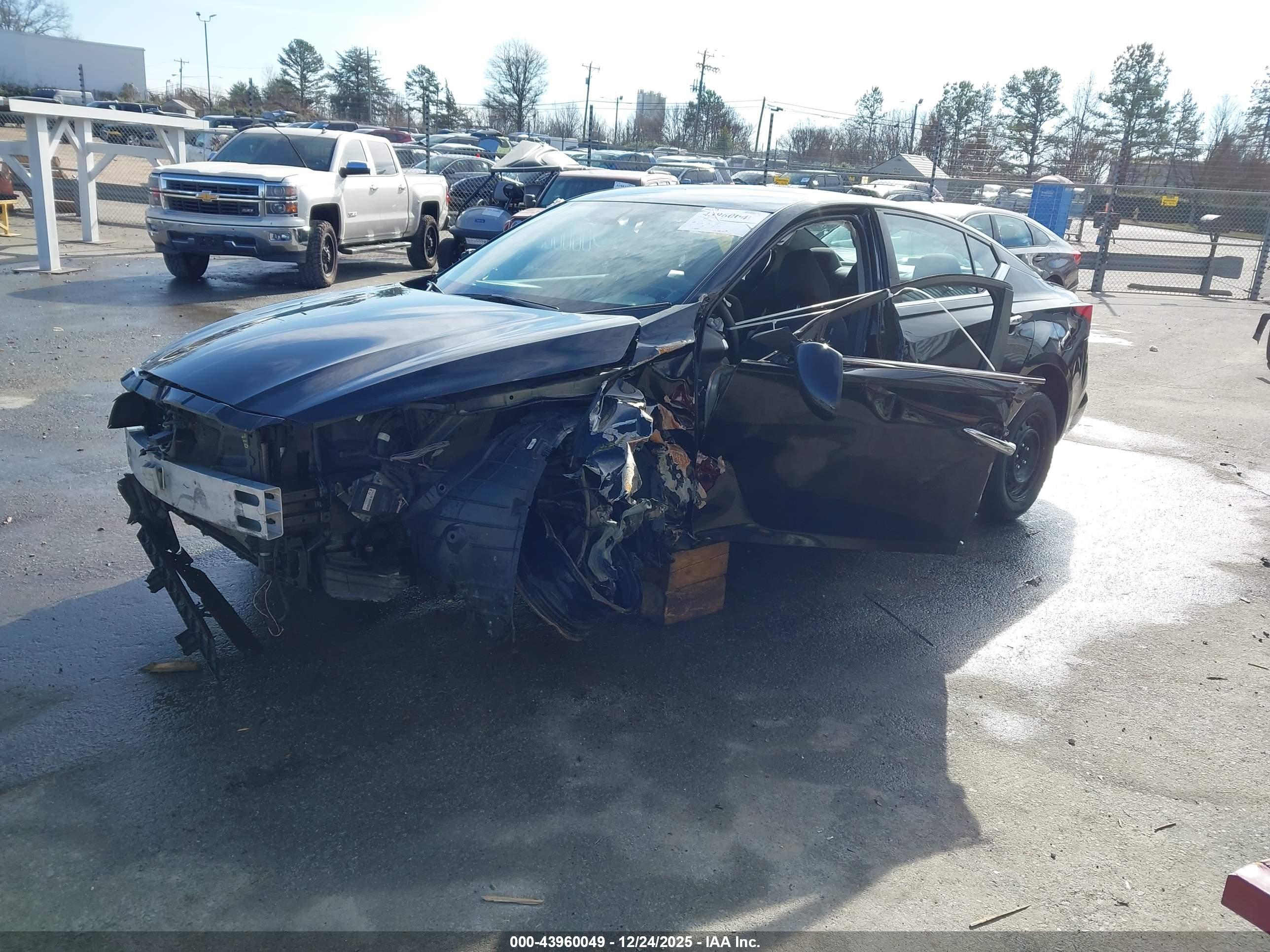 NISSAN ALTIMA image 2