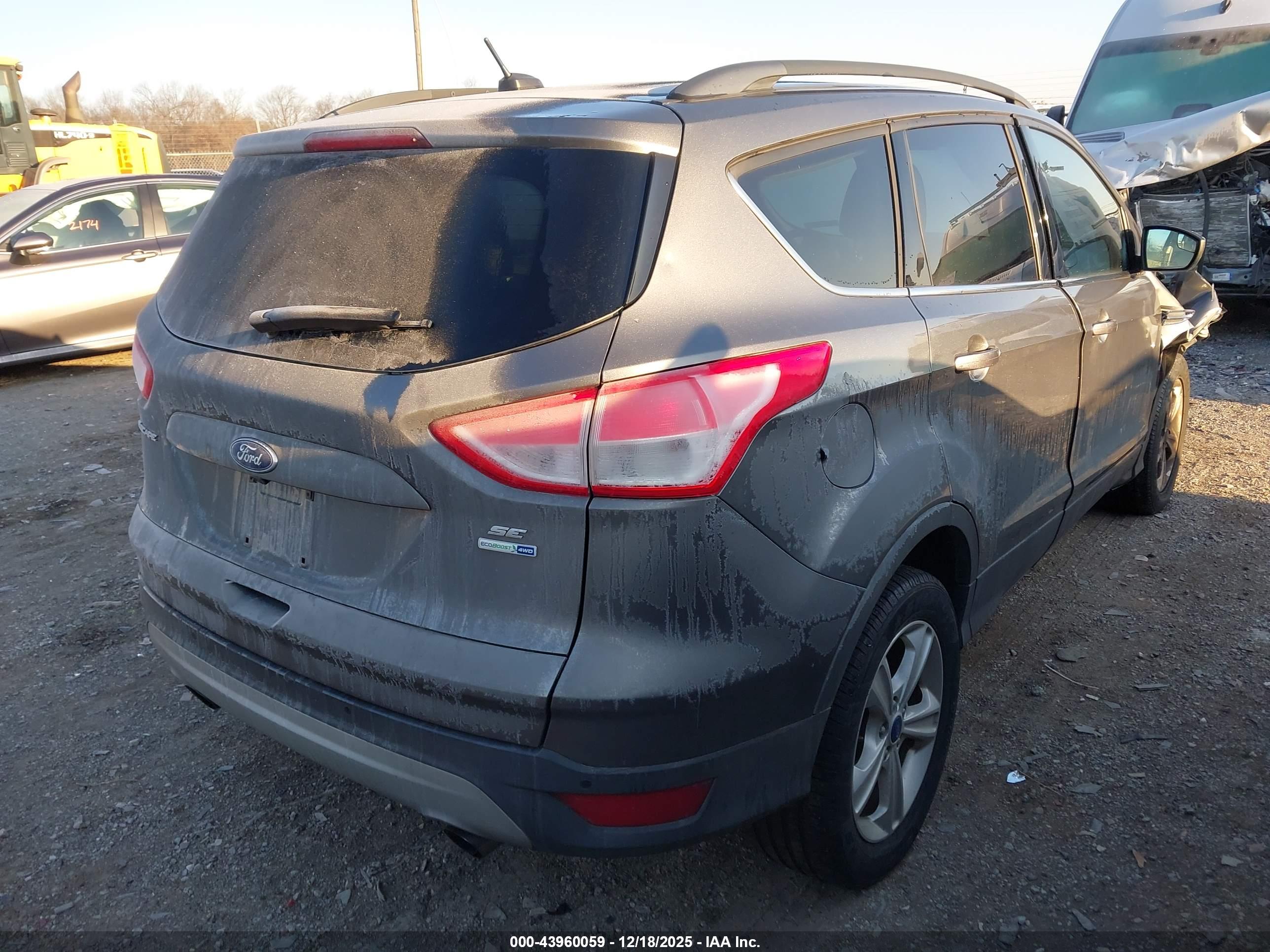 FORD ESCAPE image 4