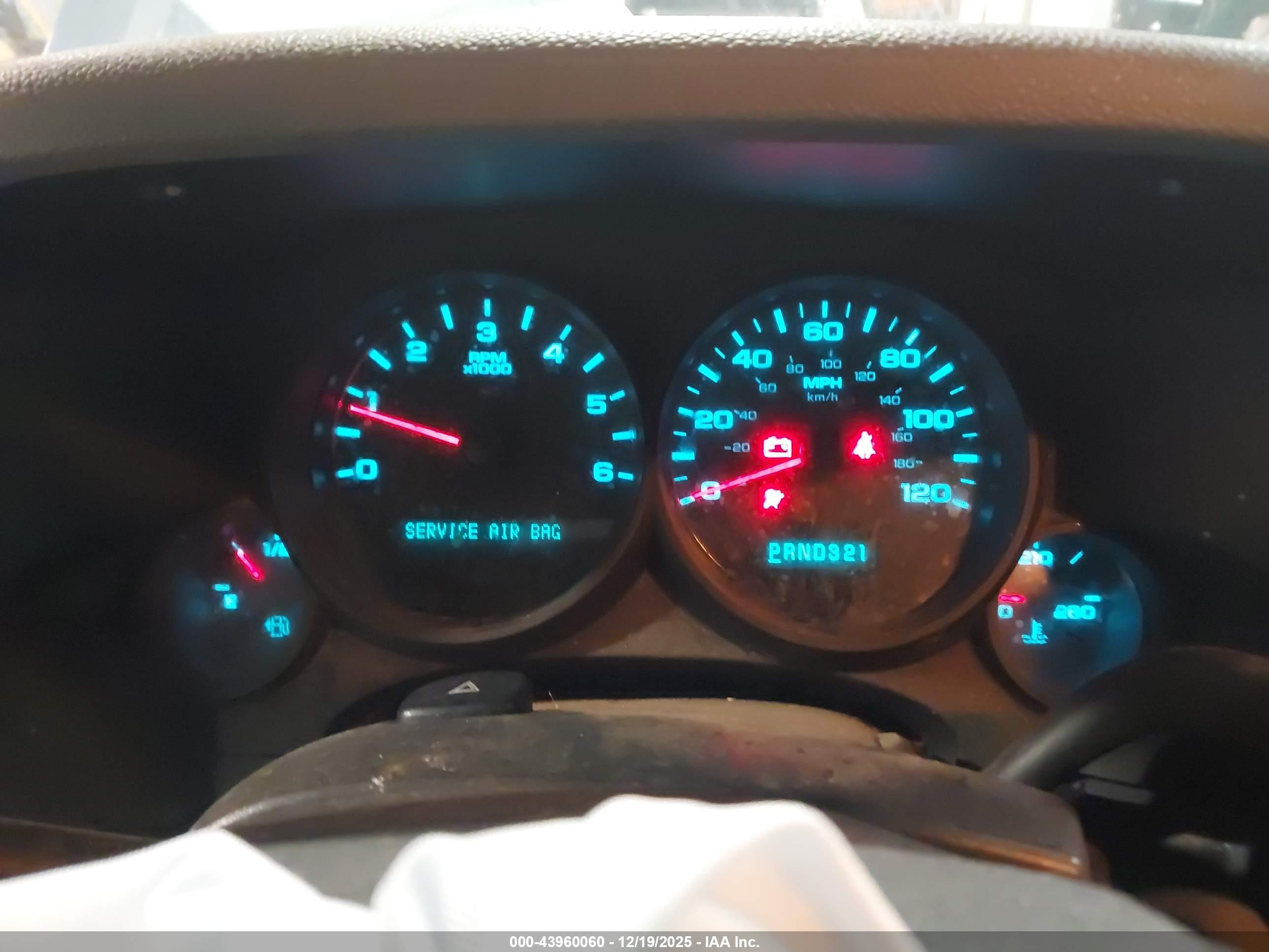 CHEVROLET SILVERADO image 7