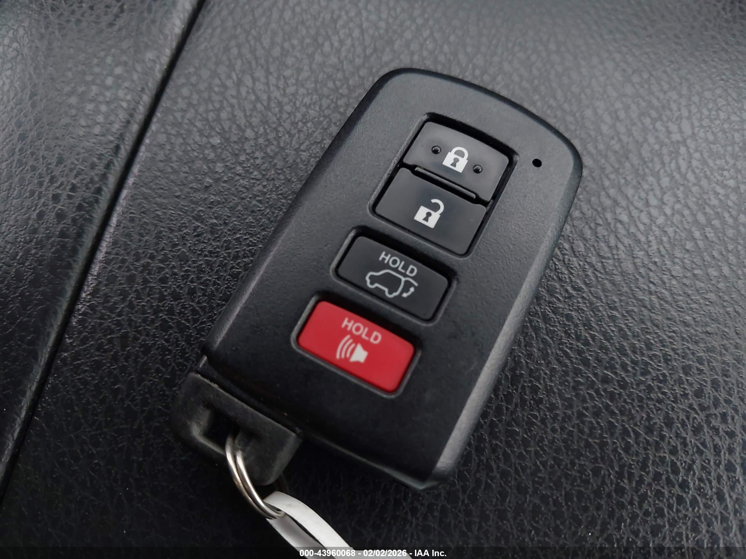 TOYOTA HIGHLANDER image 11