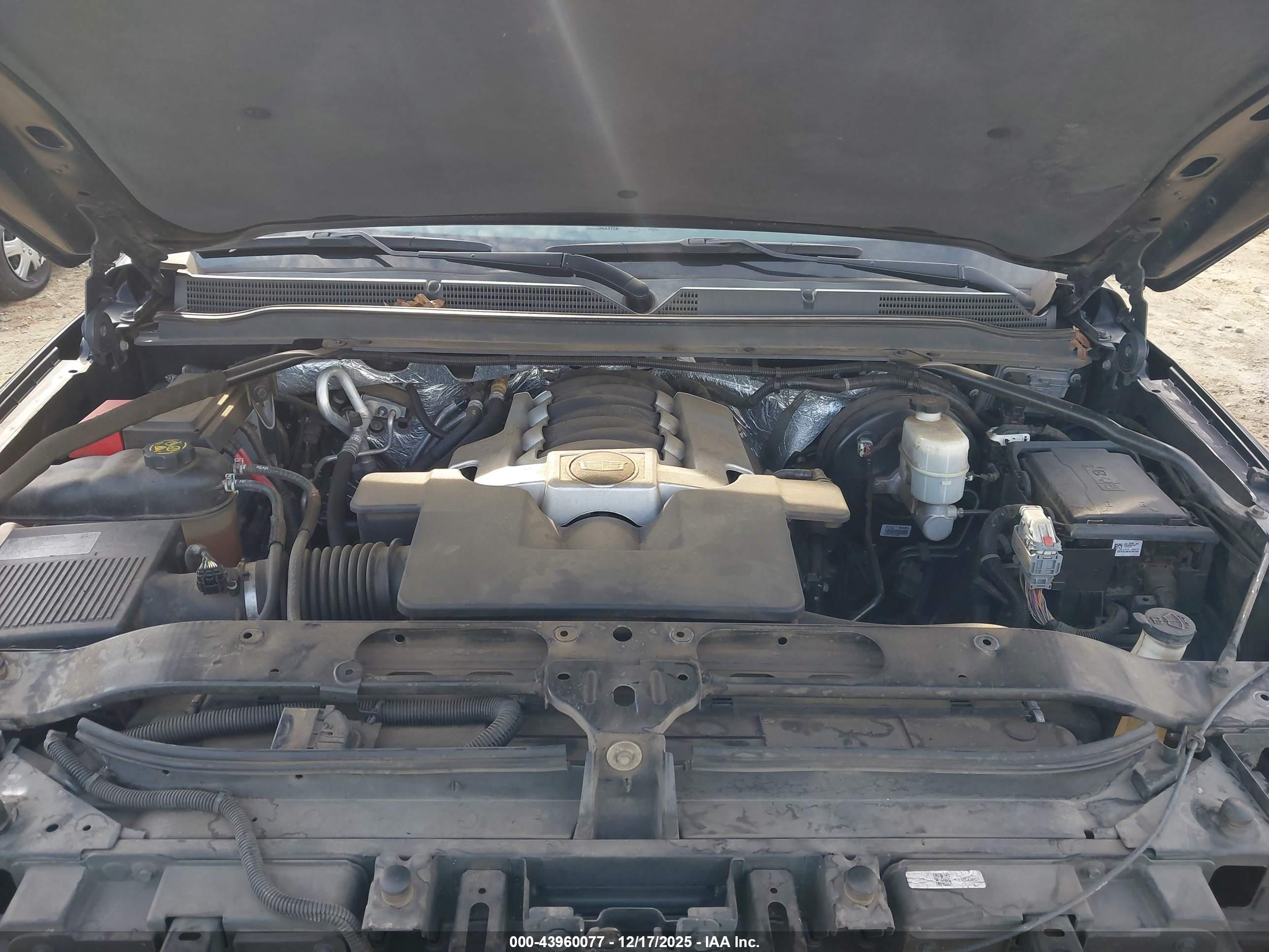 CADILLAC ESCALADE image 10