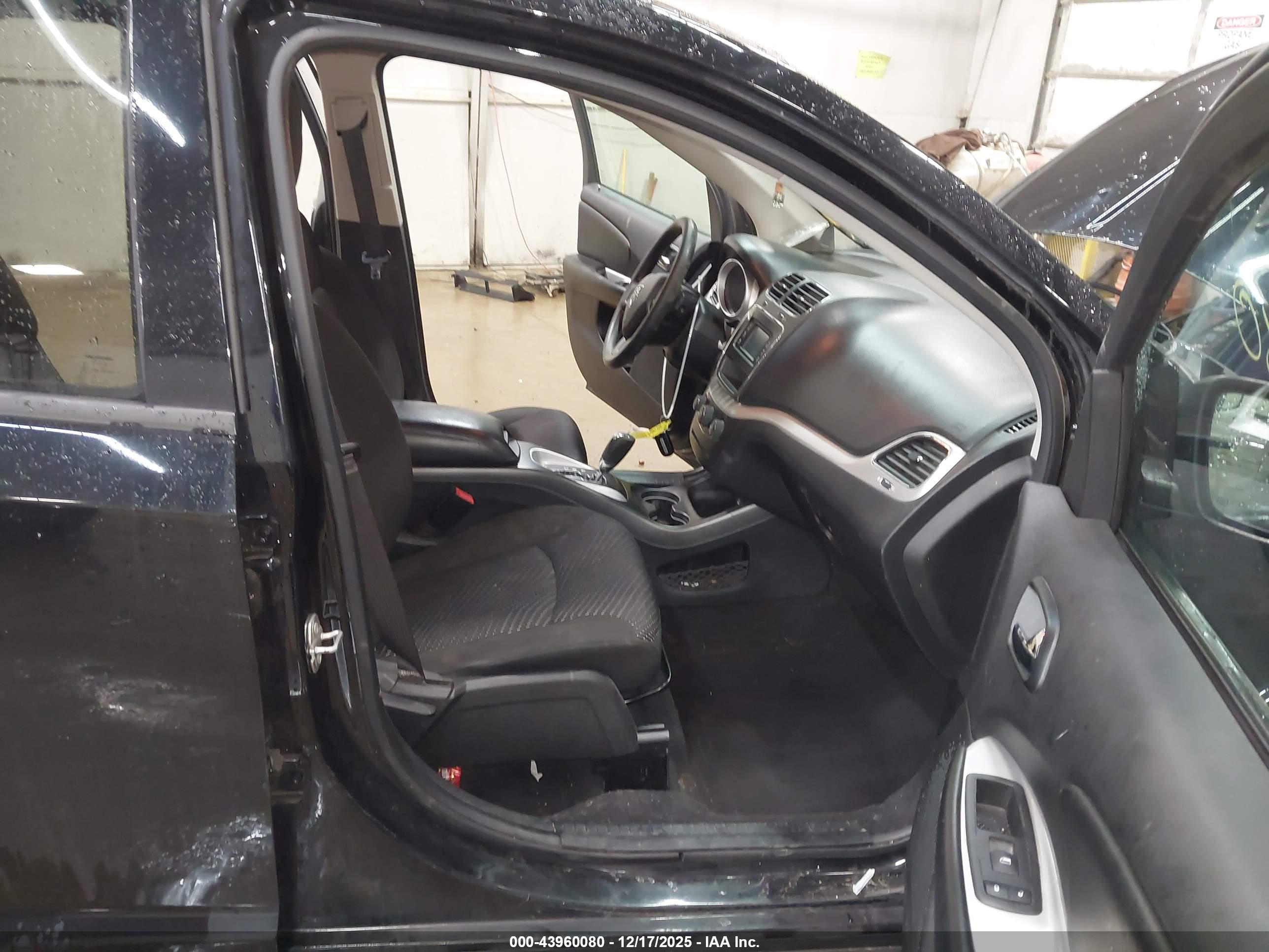 DODGE JOURNEY image 5