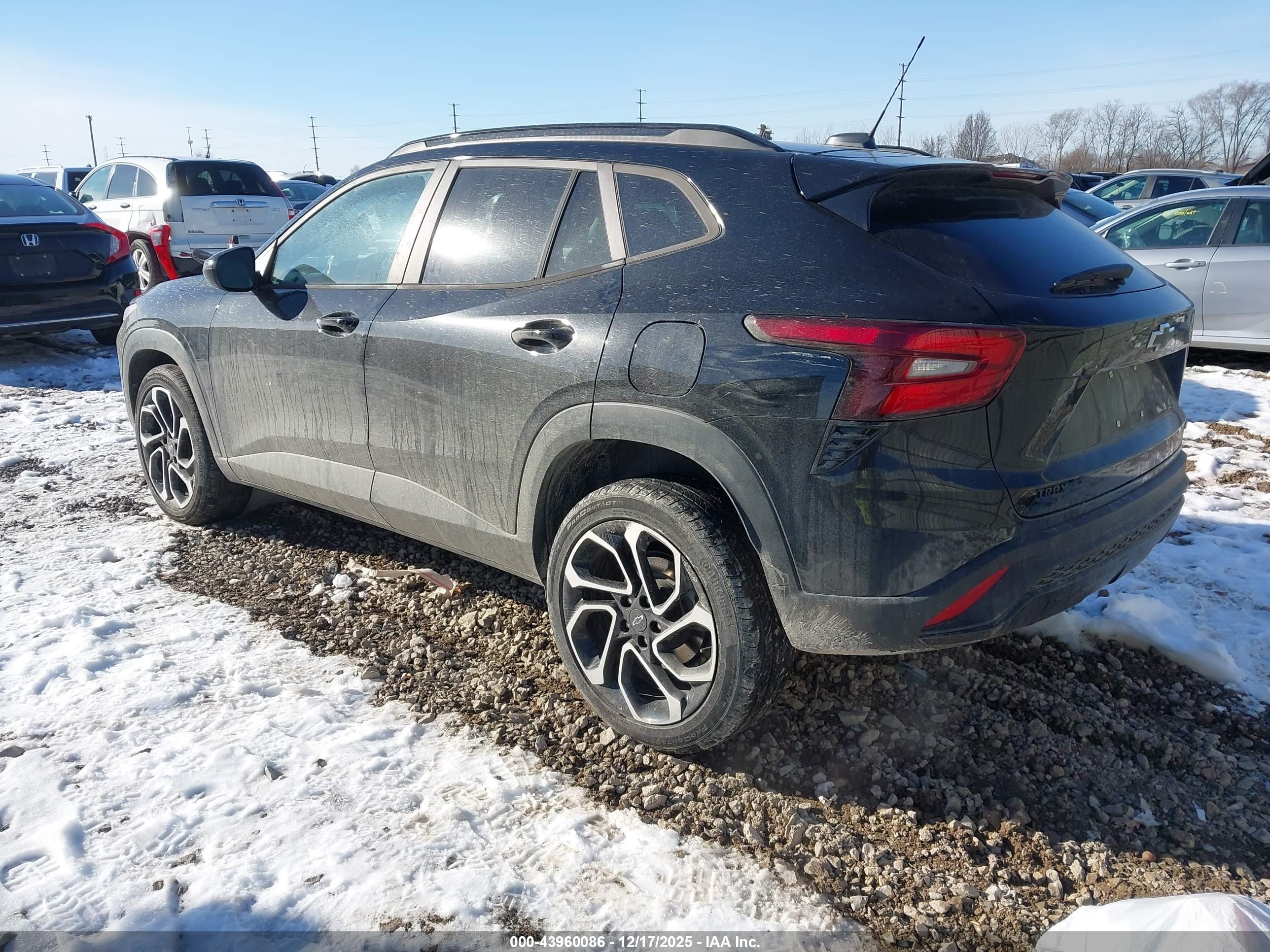 CHEVROLET TRAX image 3
