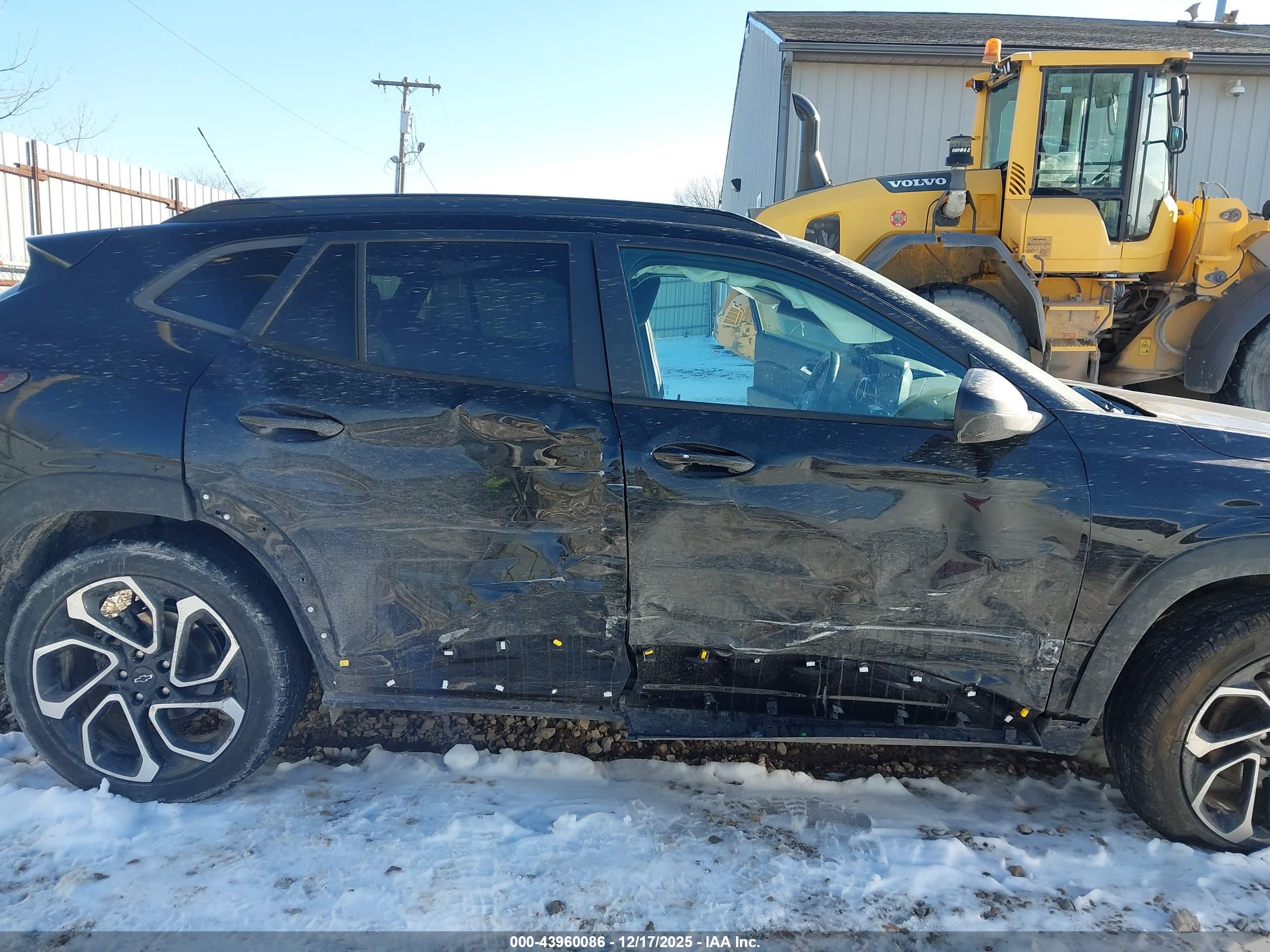 CHEVROLET TRAX image 6