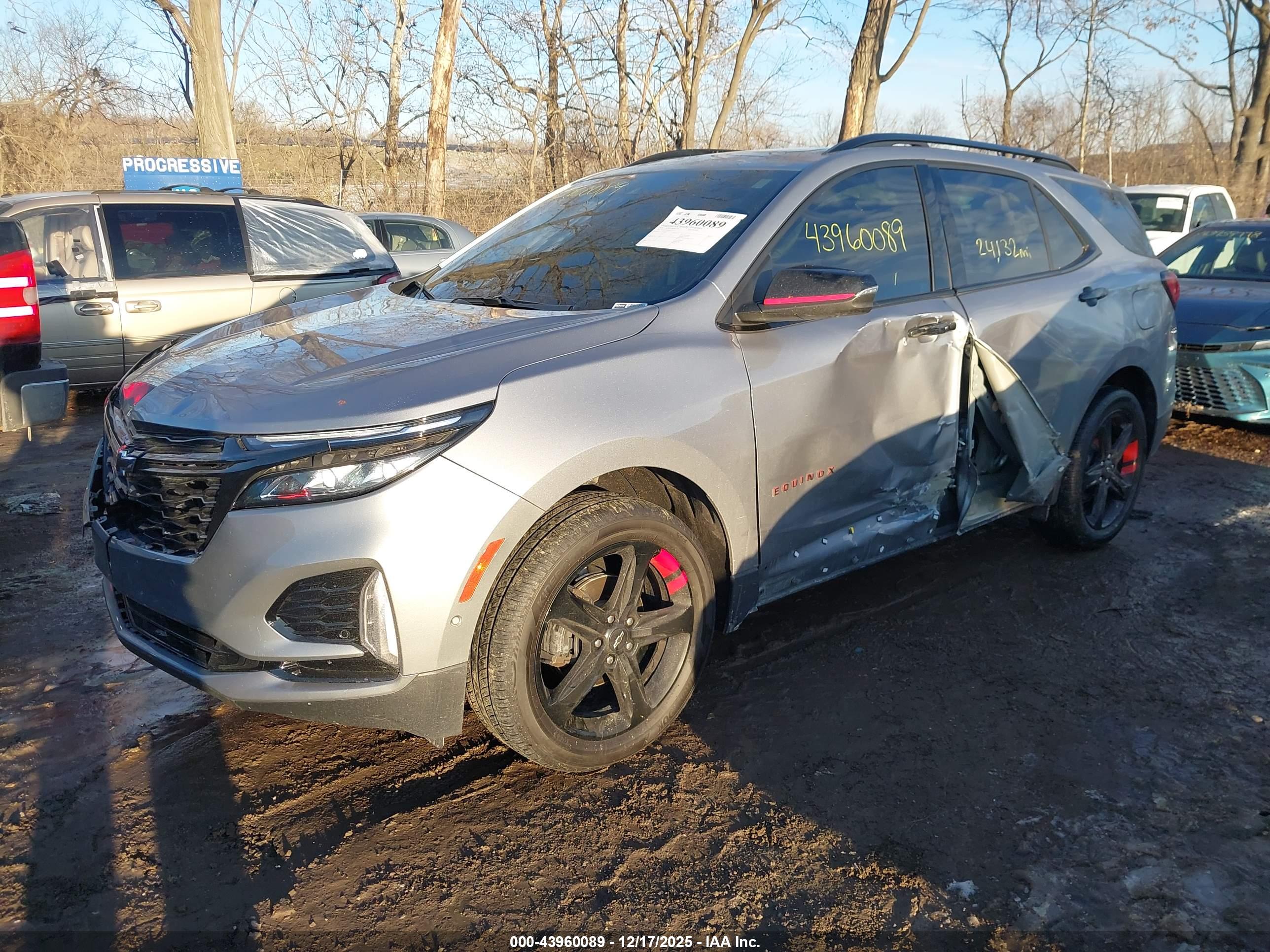 CHEVROLET EQUINOX image 2