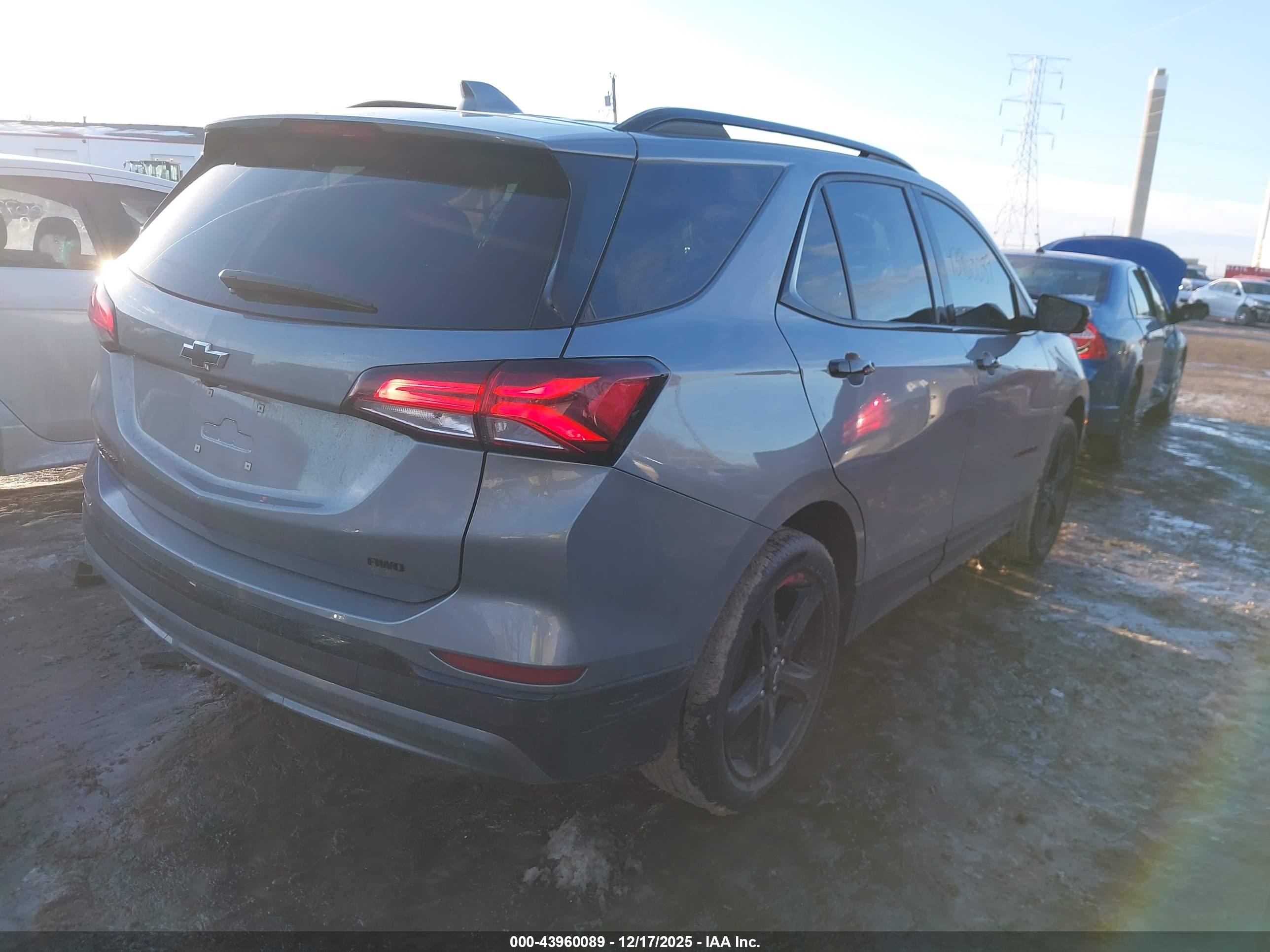 CHEVROLET EQUINOX image 4