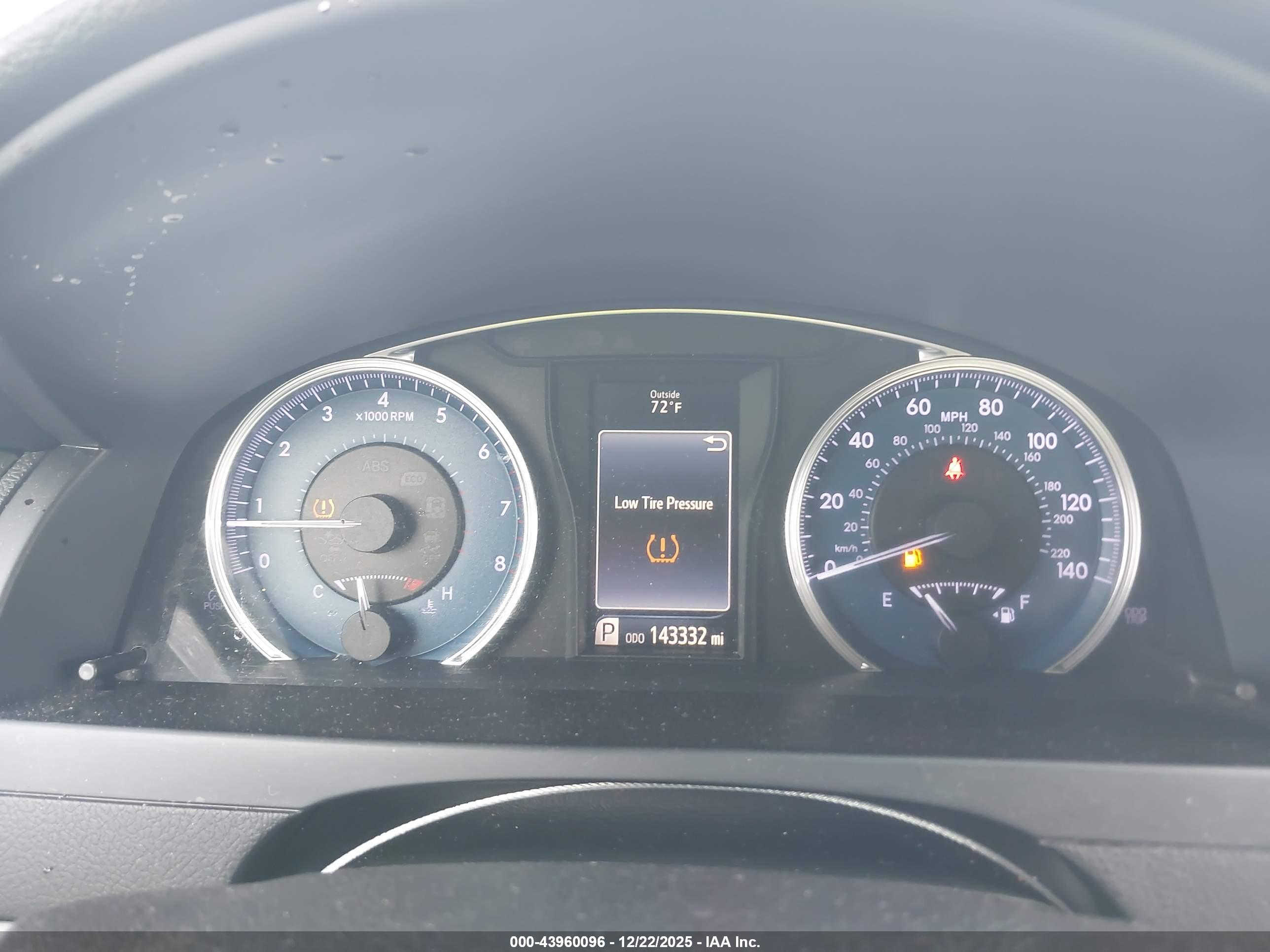 TOYOTA CAMRY image 7
