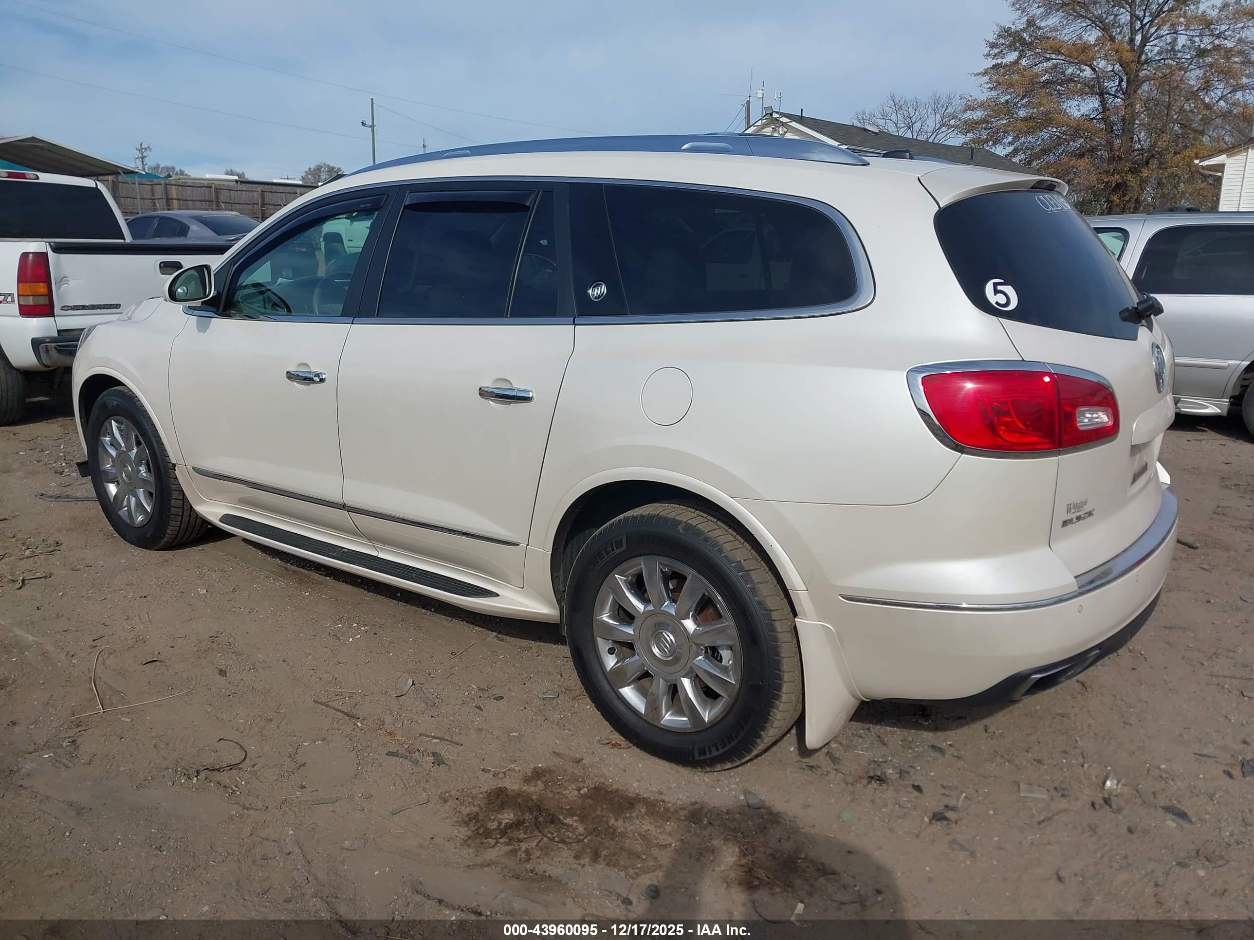 BUICK ENCLAVE image 3