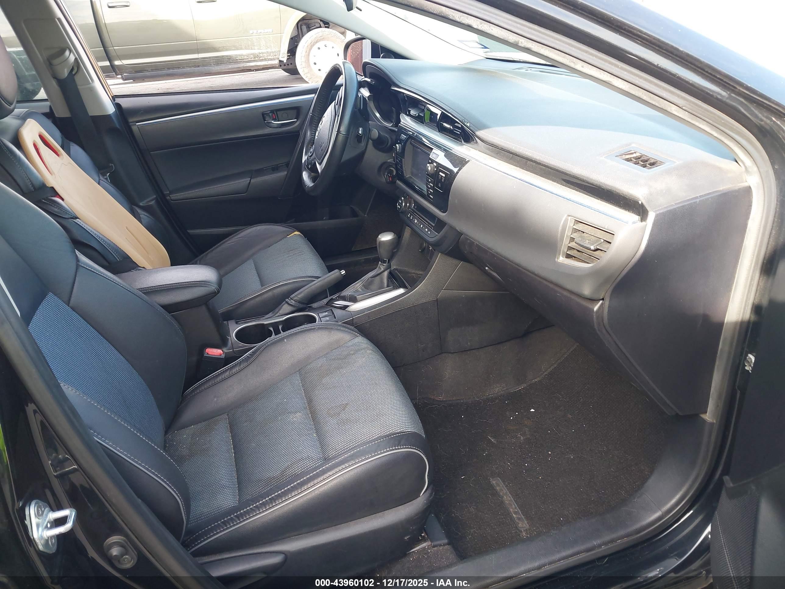 TOYOTA COROLLA image 5