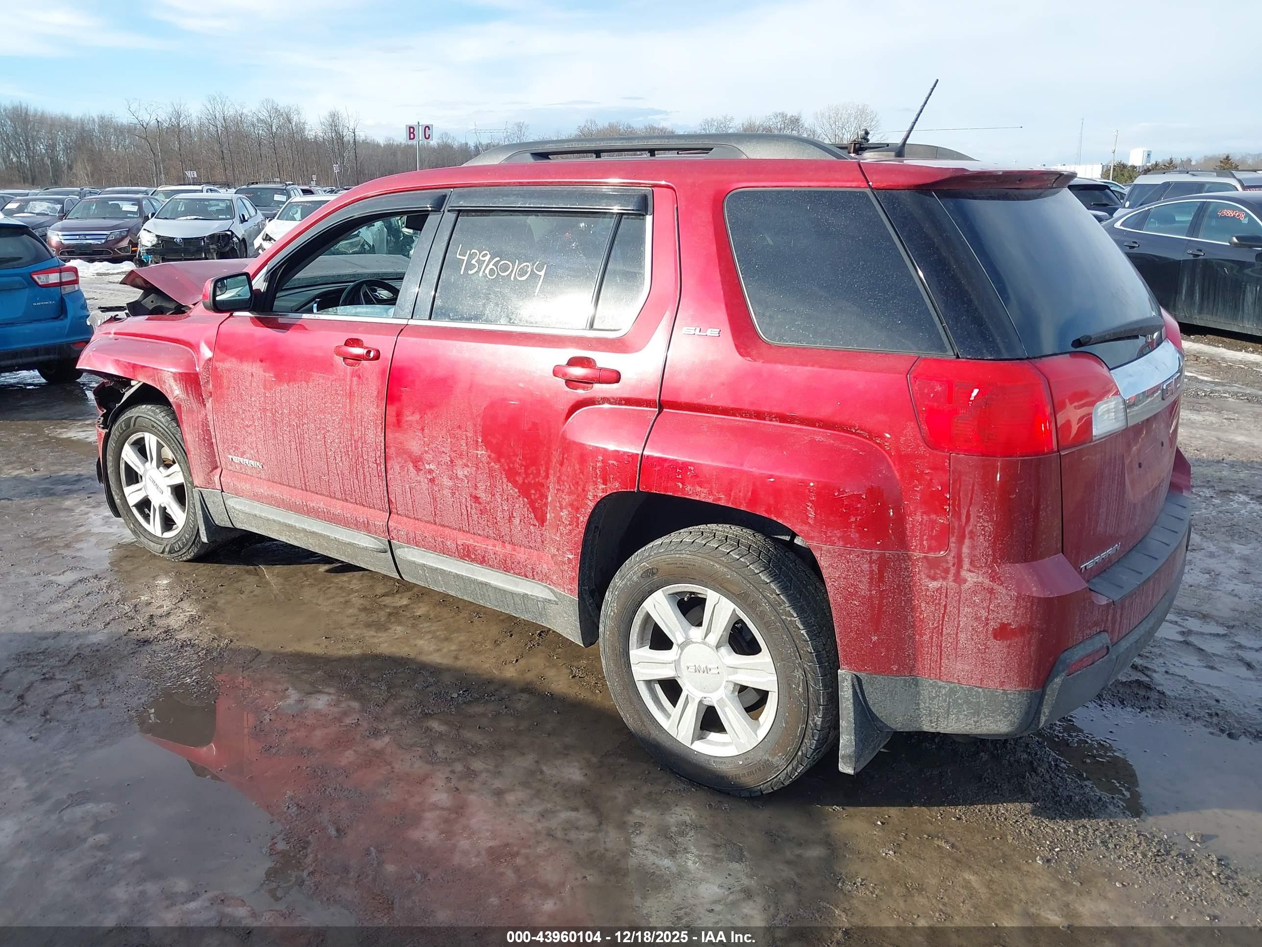 GMC TERRAIN image 3