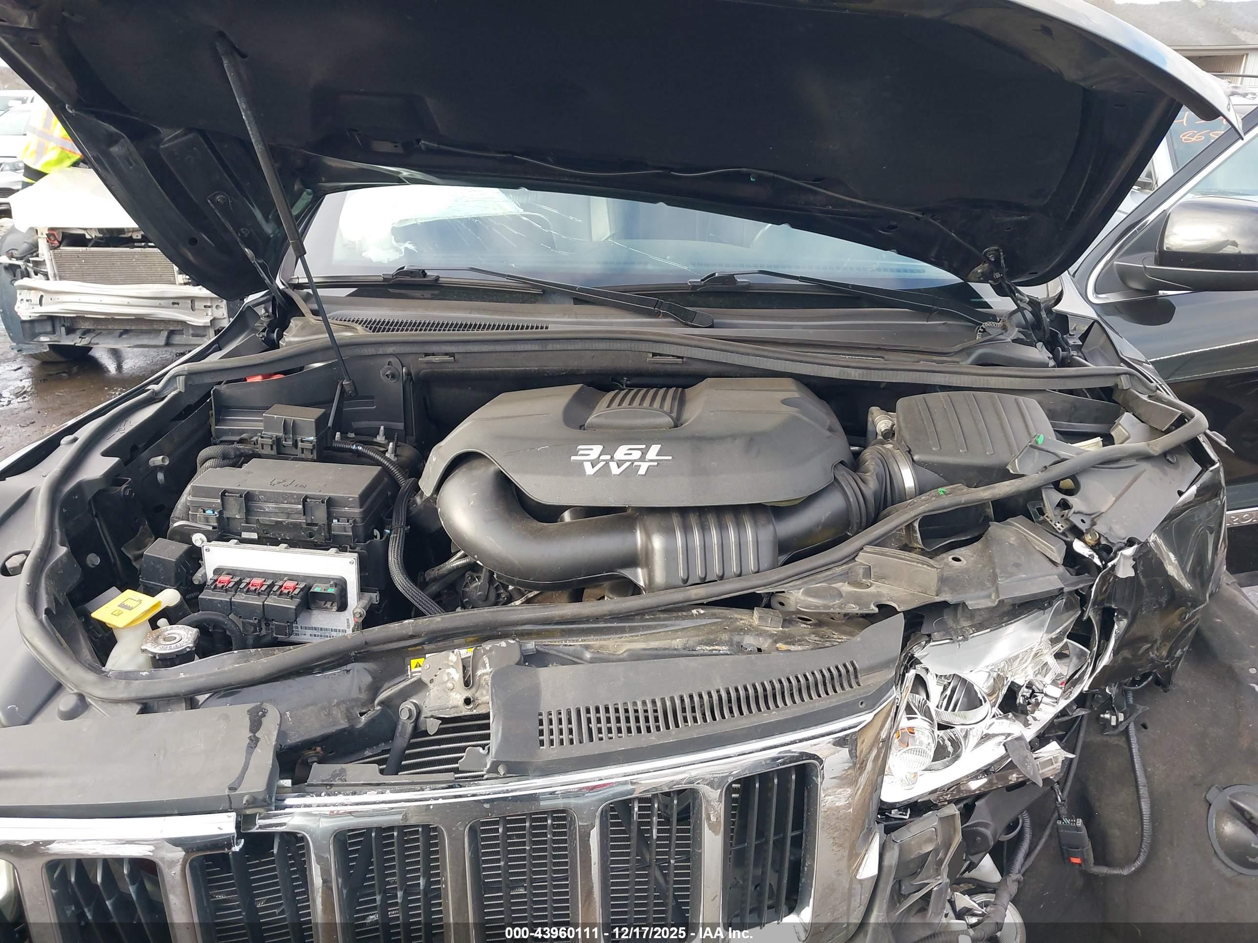 JEEP GRAND image 10