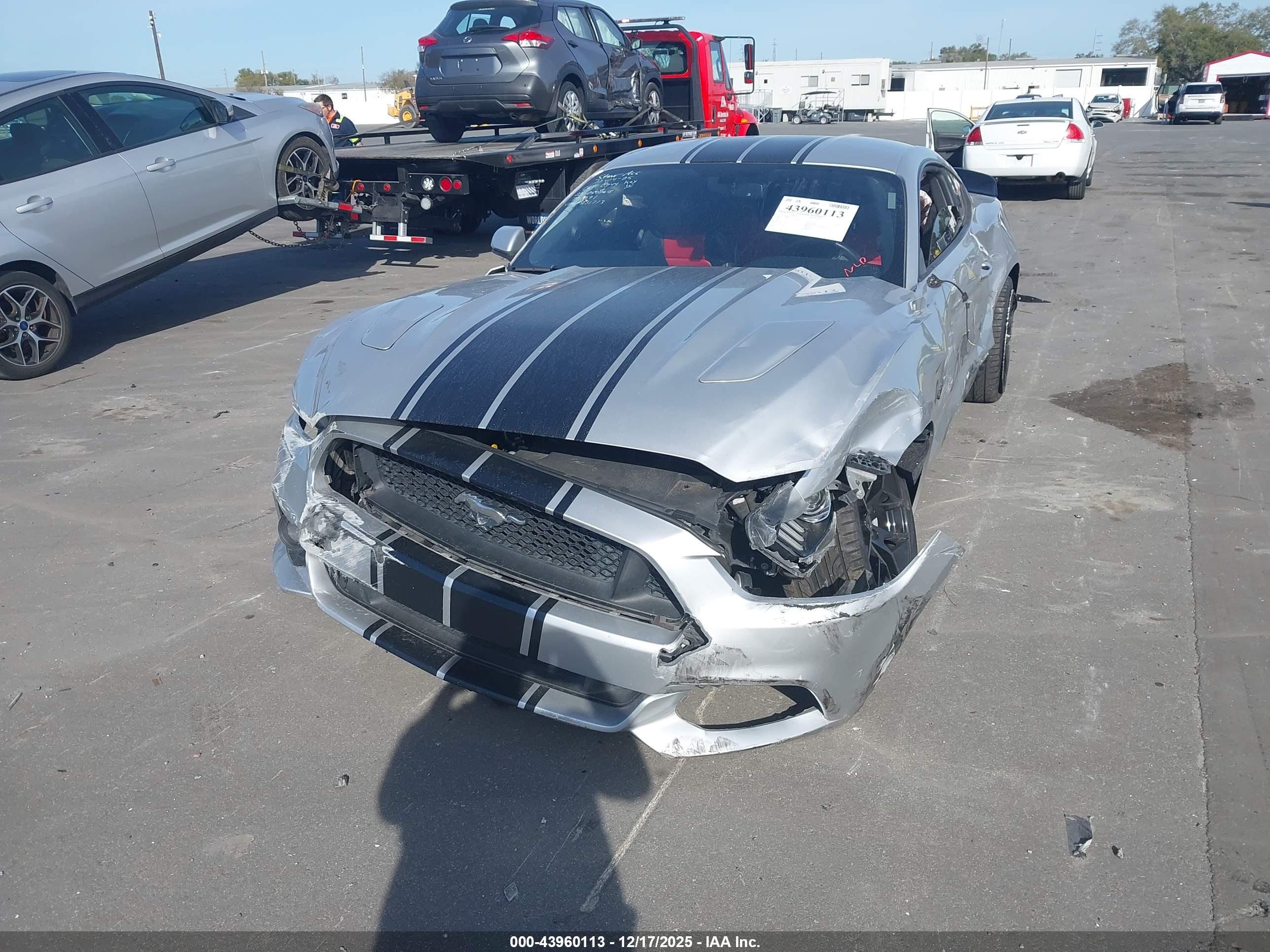 FORD MUSTANG image 2