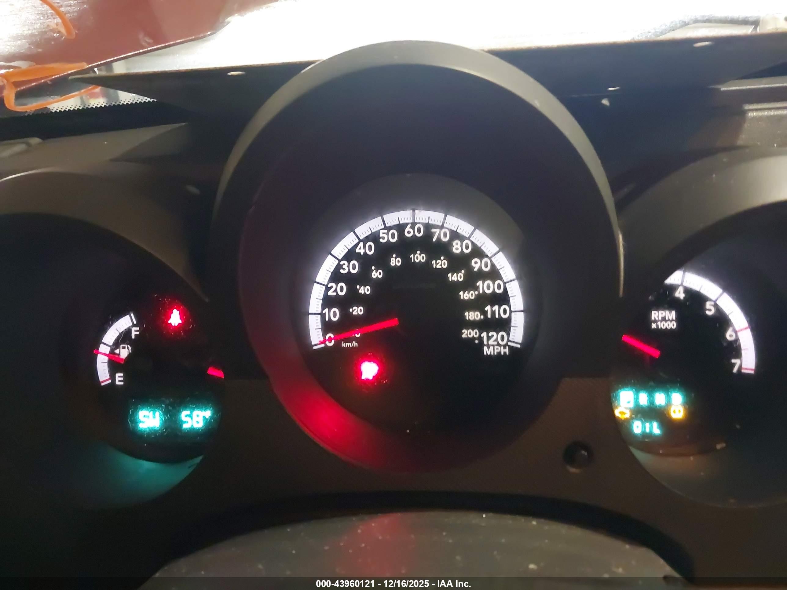 DODGE NITRO image 7