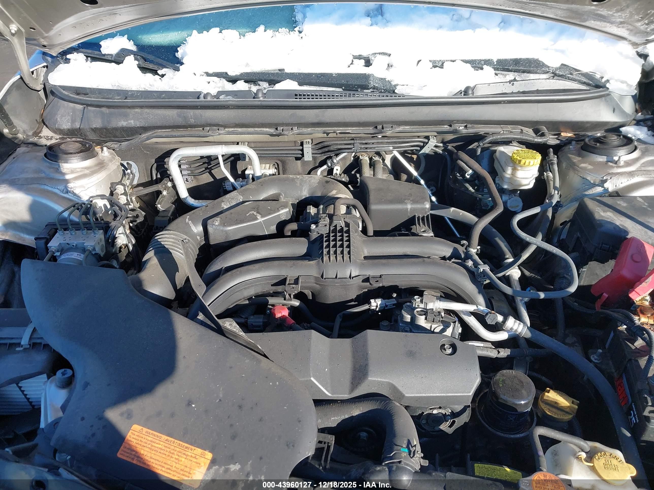SUBARU OUTBACK image 10