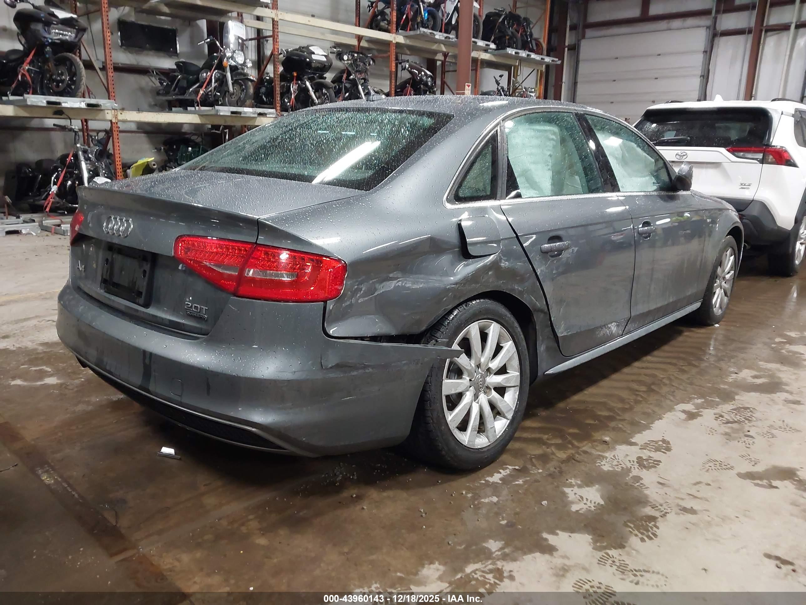 AUDI A4 image 4