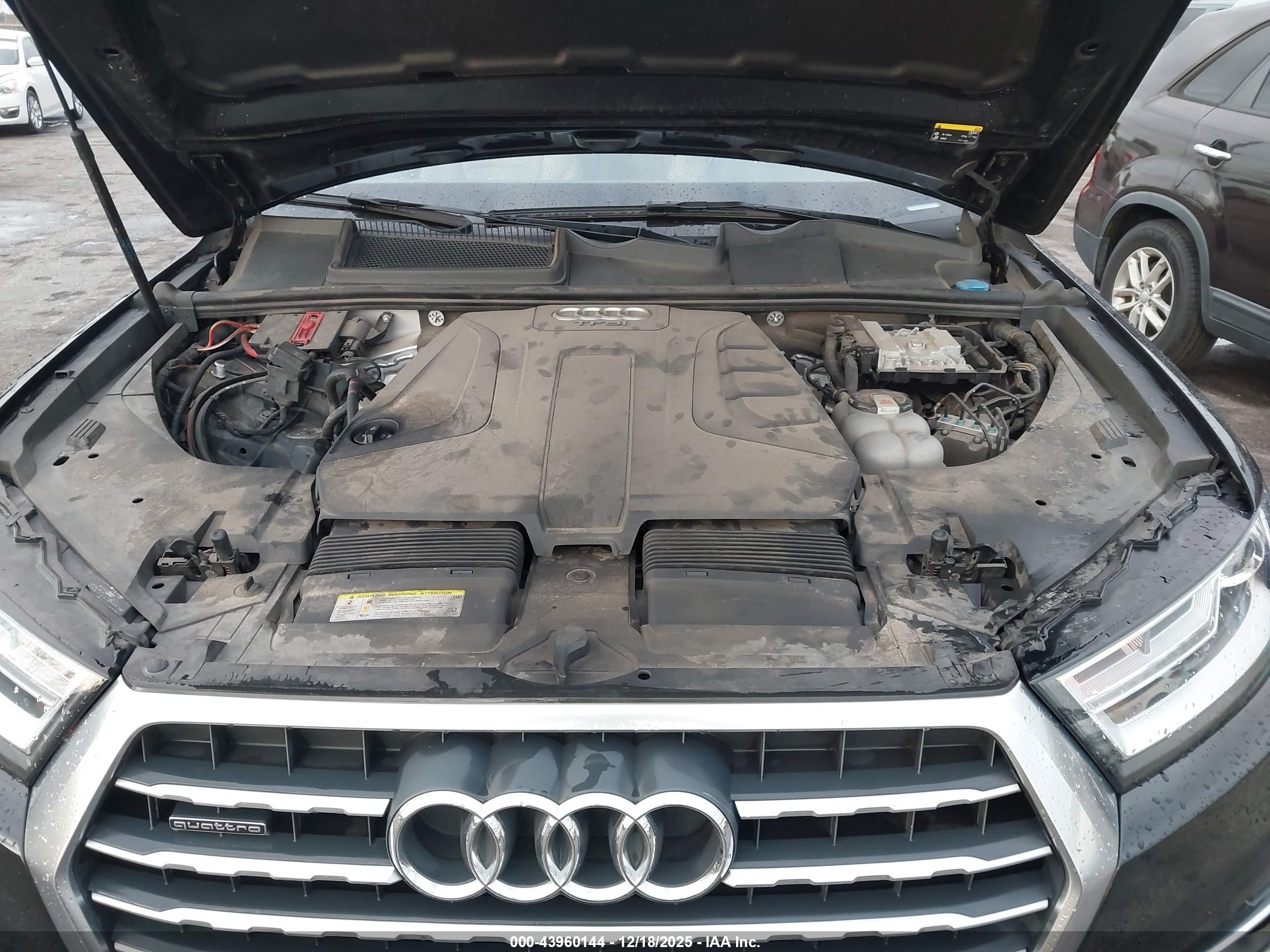 AUDI Q7 image 10