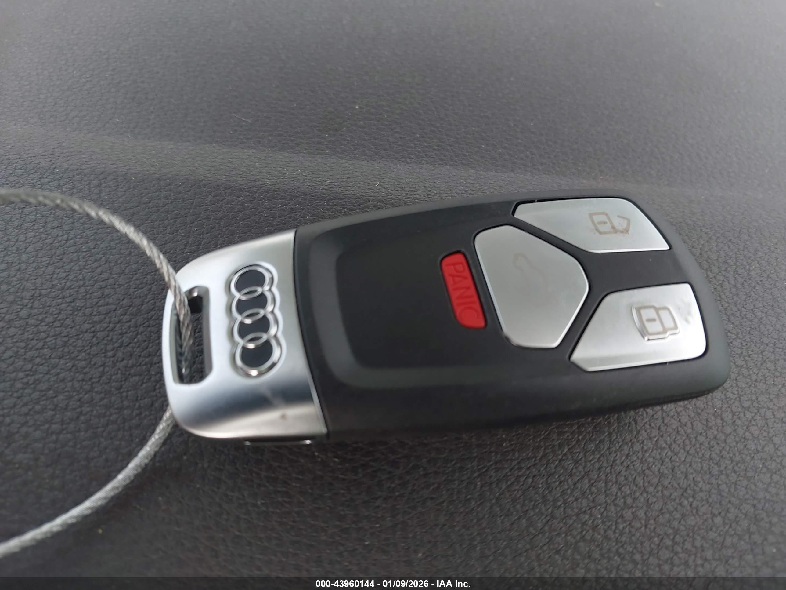 AUDI Q7 image 11