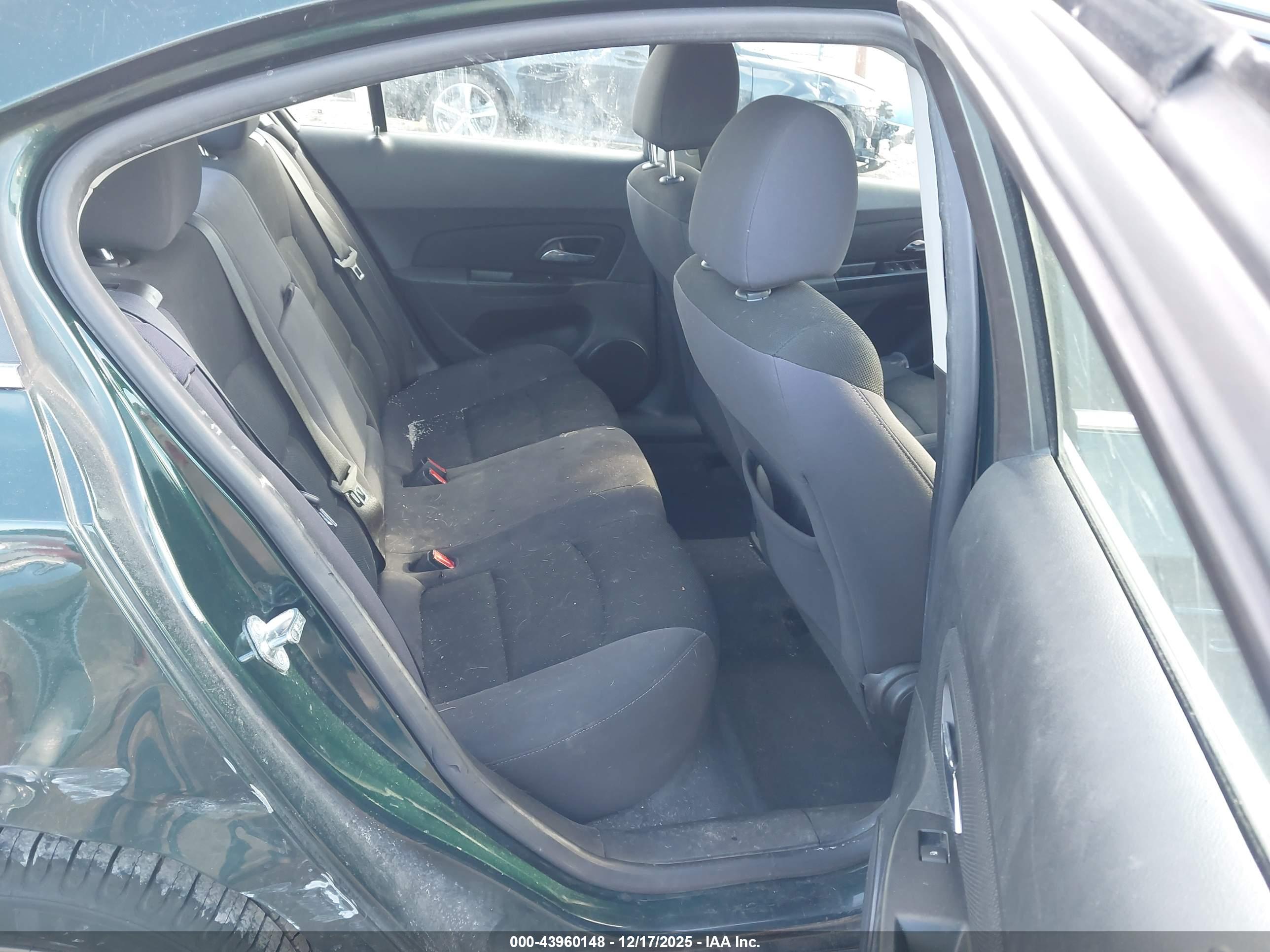 CHEVROLET CRUZE image 8