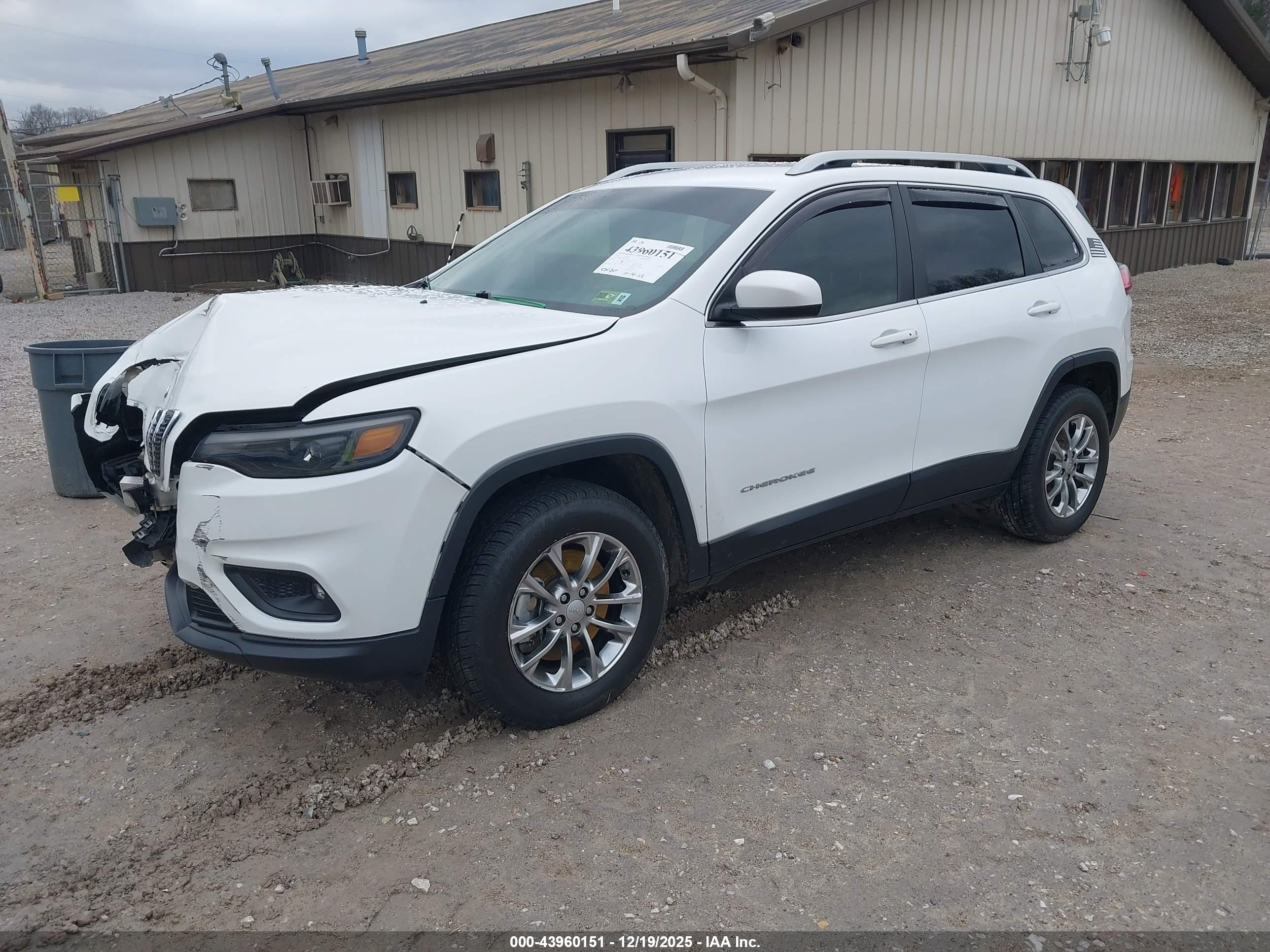 JEEP CHEROKEE image 2
