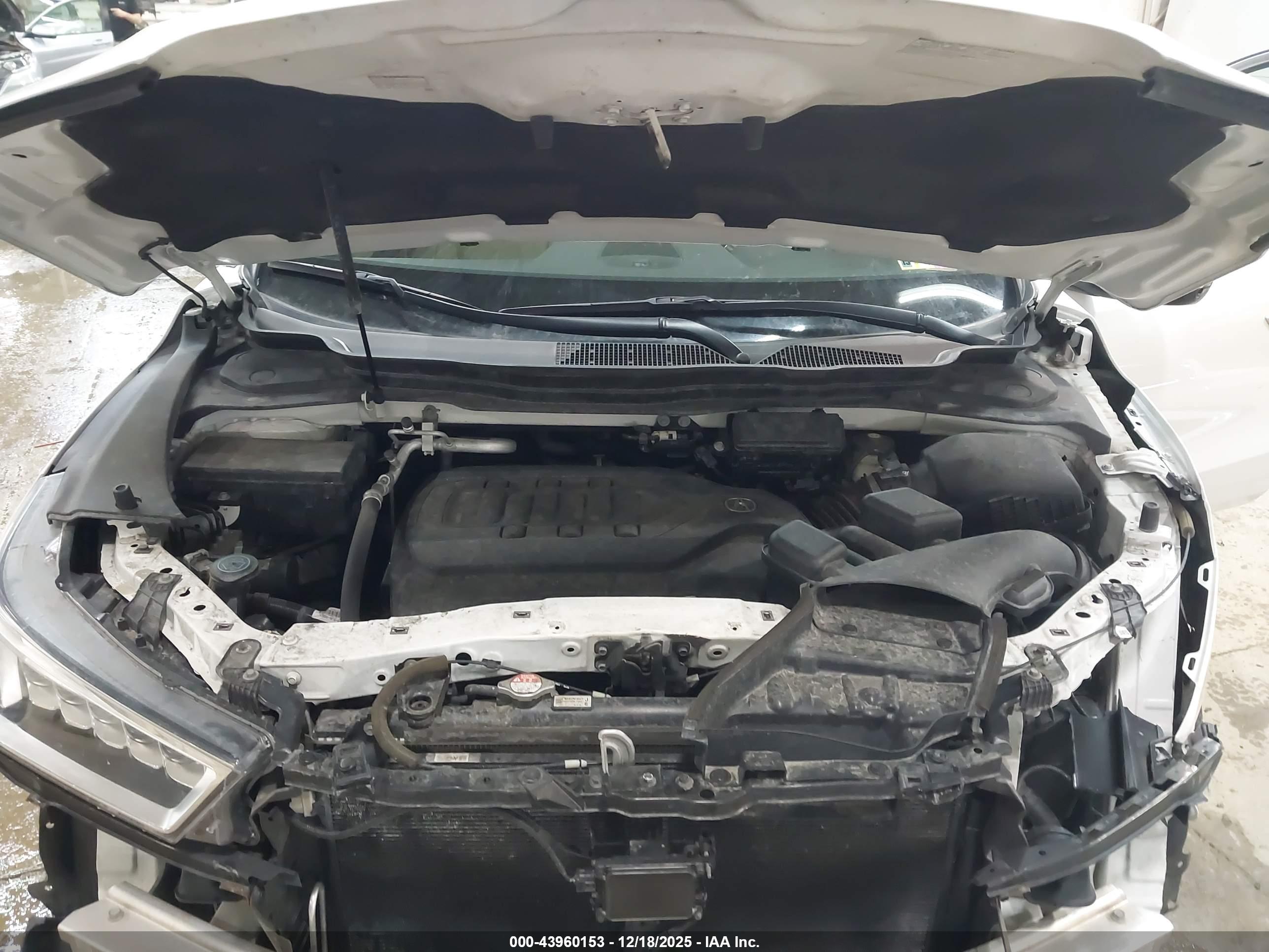ACURA MDX image 10