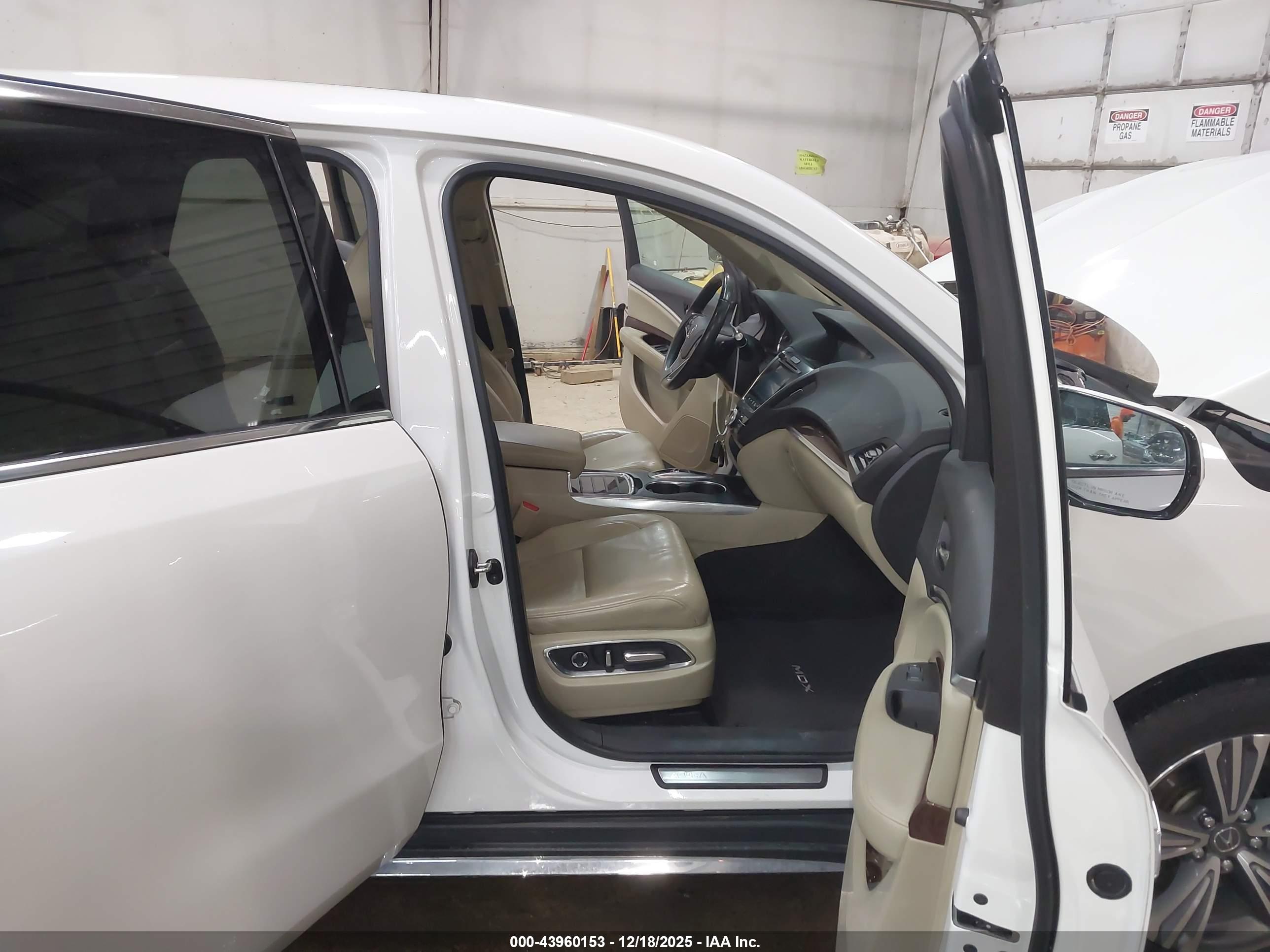 ACURA MDX image 5