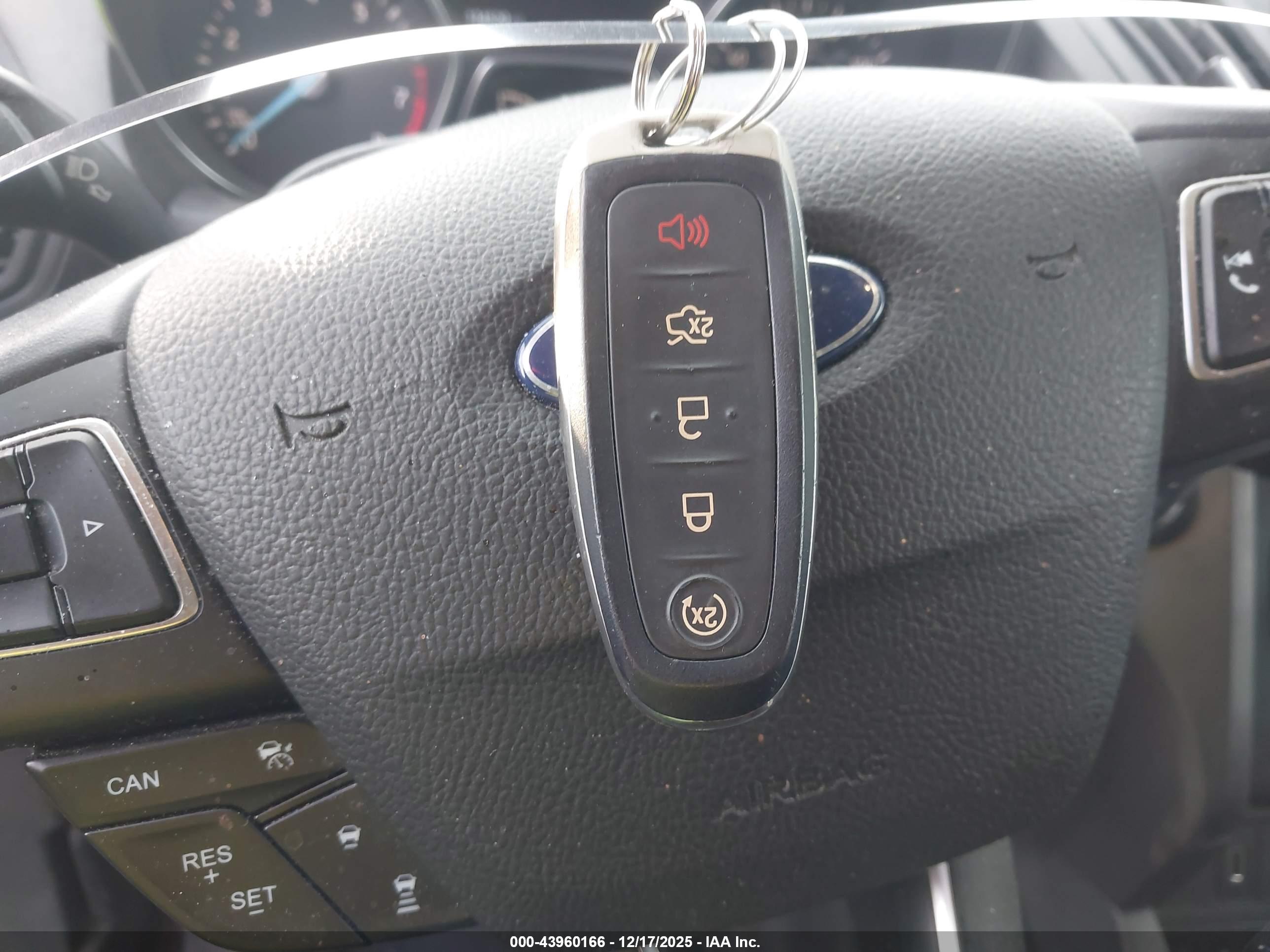 FORD ESCAPE image 11