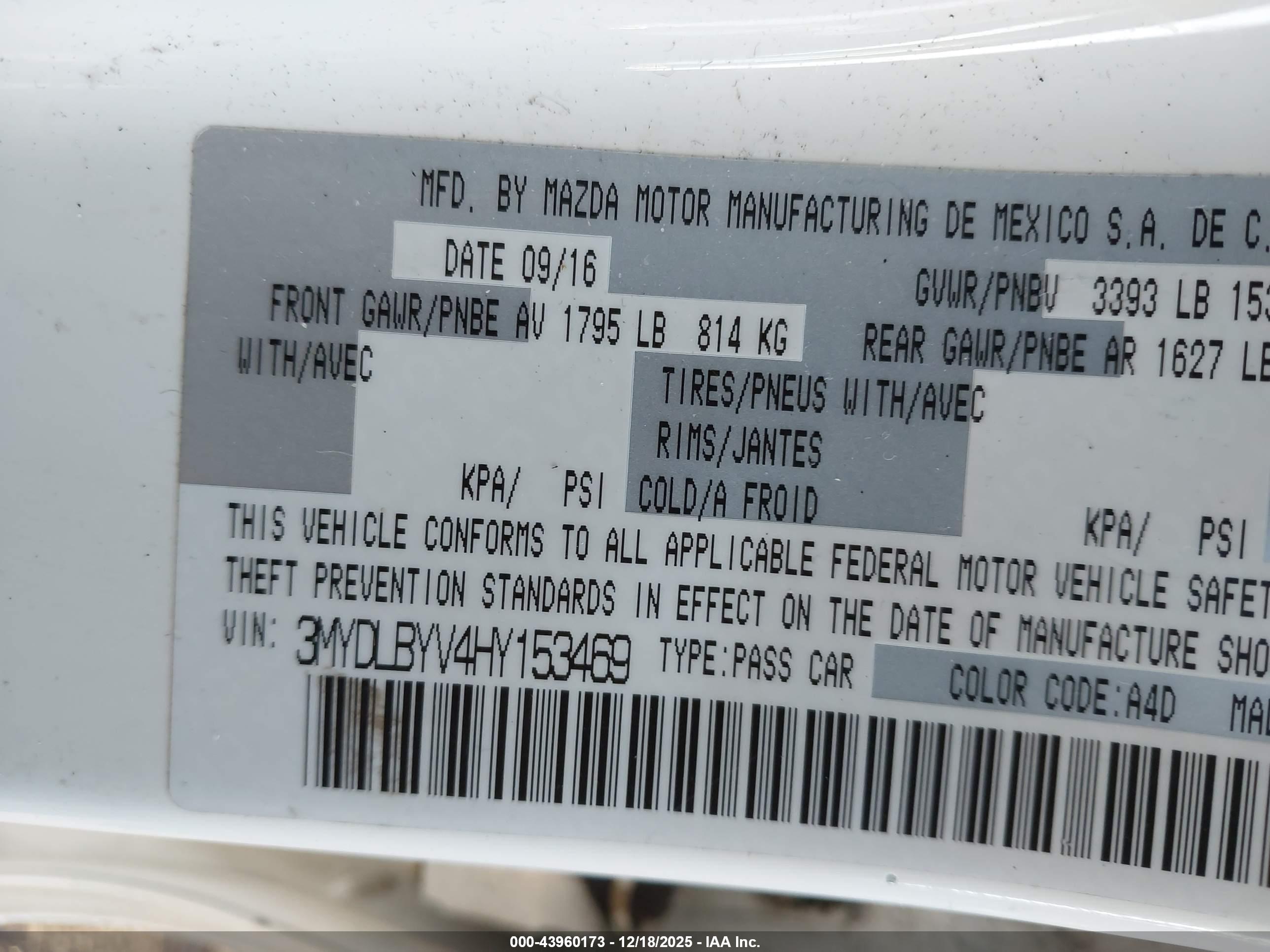 TOYOTA YARIS image 9