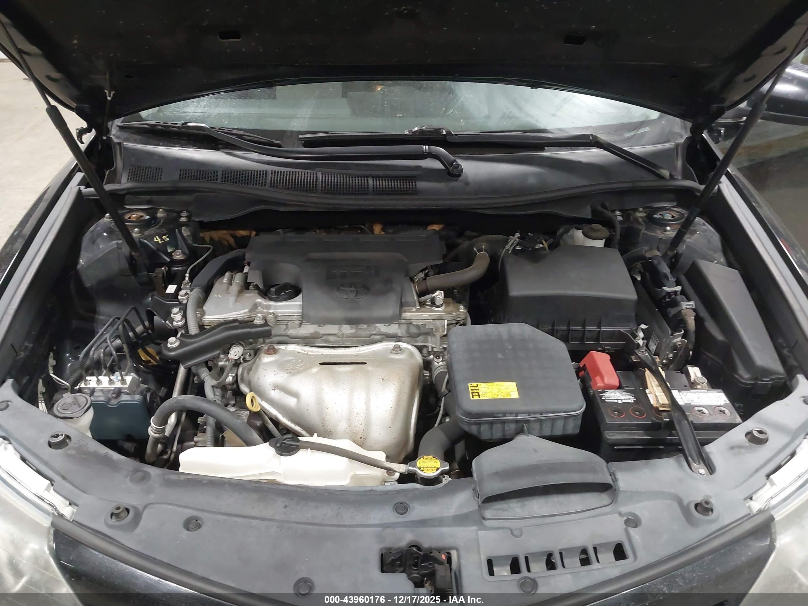 TOYOTA CAMRY image 10