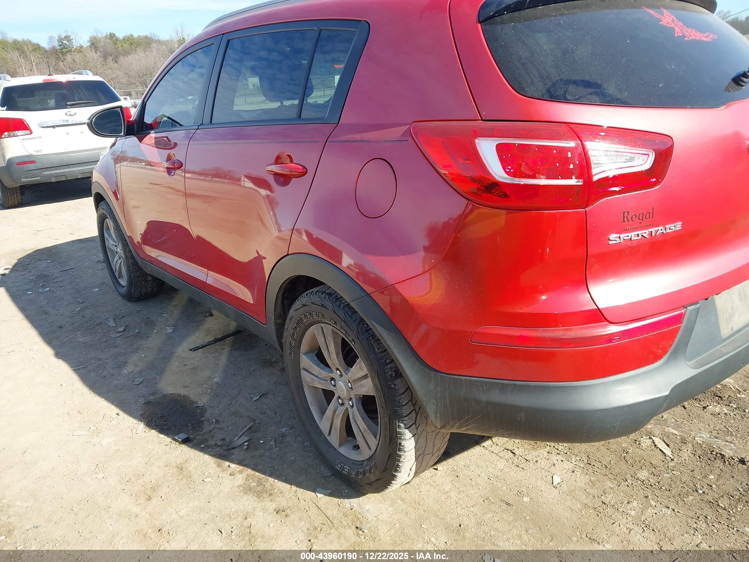 KIA SPORTAGE image 3