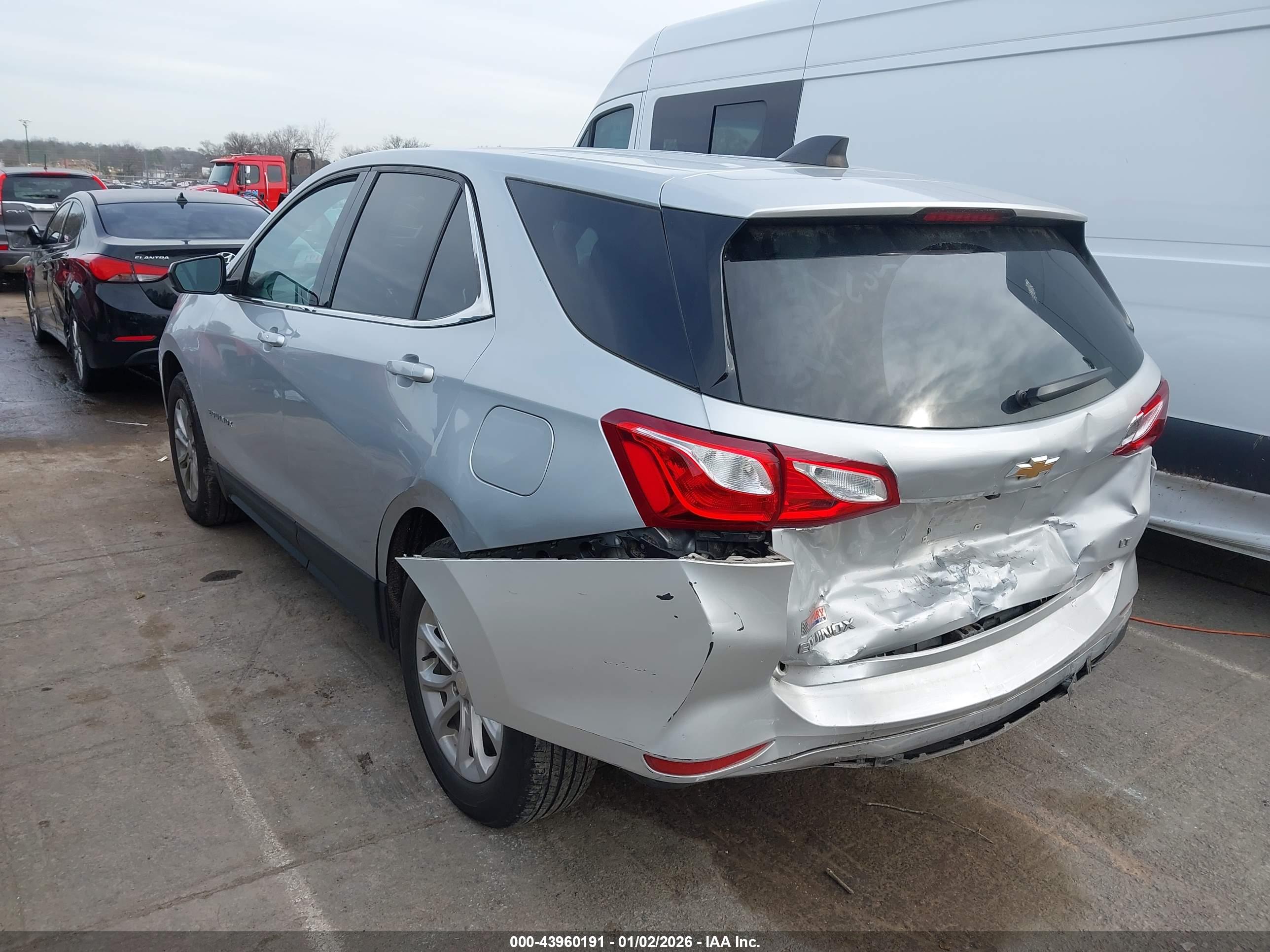 CHEVROLET EQUINOX image 3