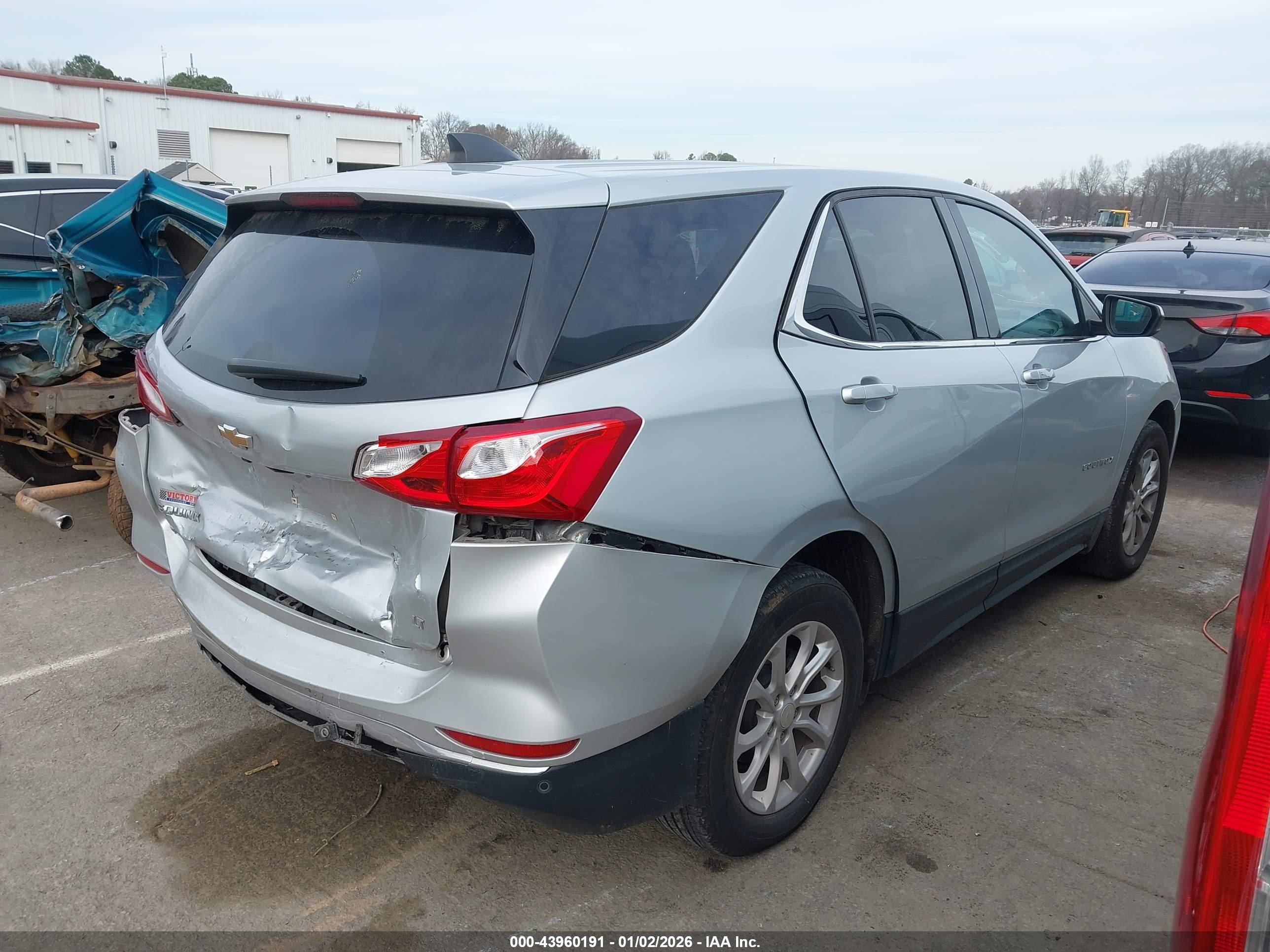 CHEVROLET EQUINOX image 4