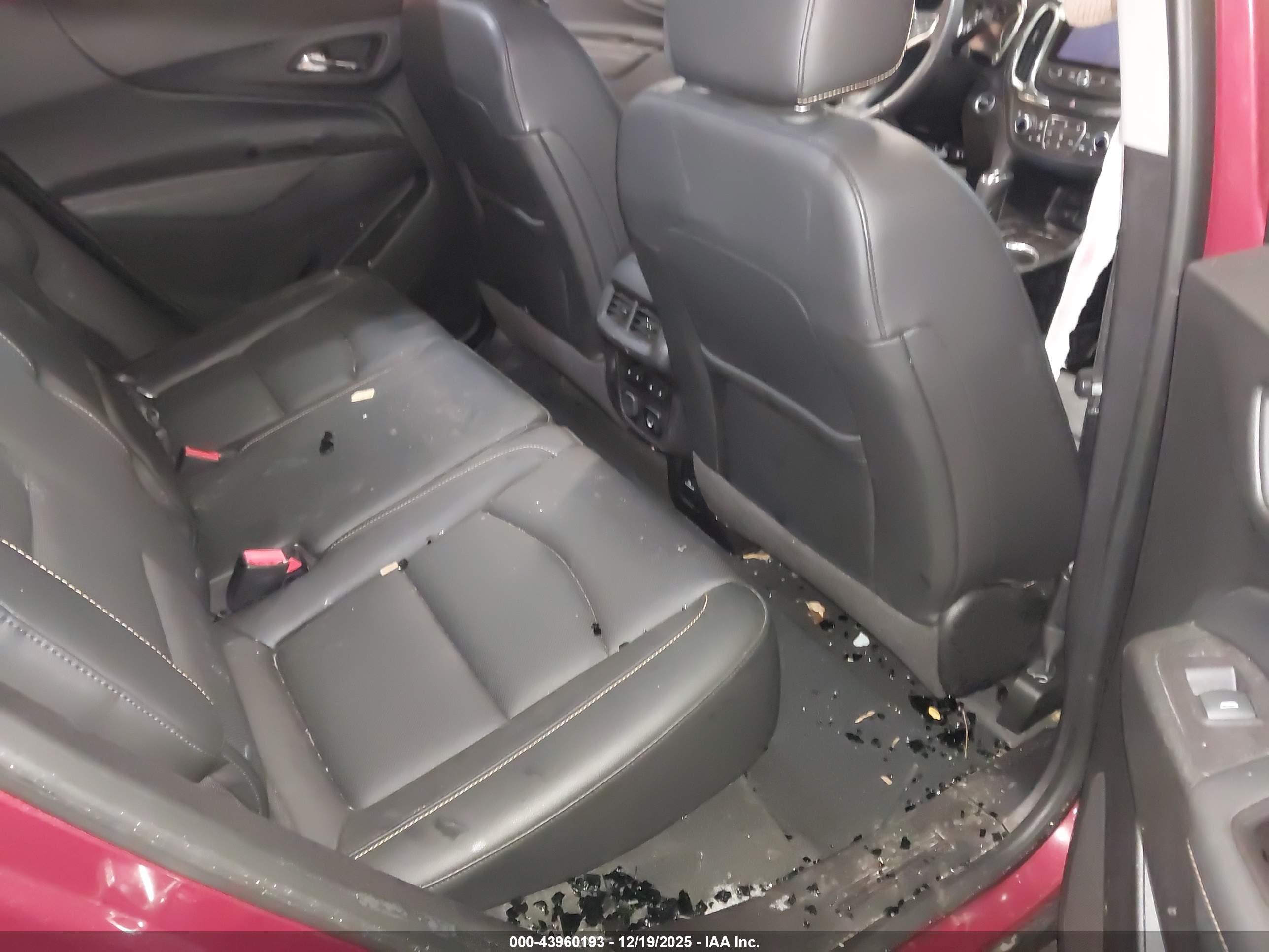 CHEVROLET EQUINOX image 8