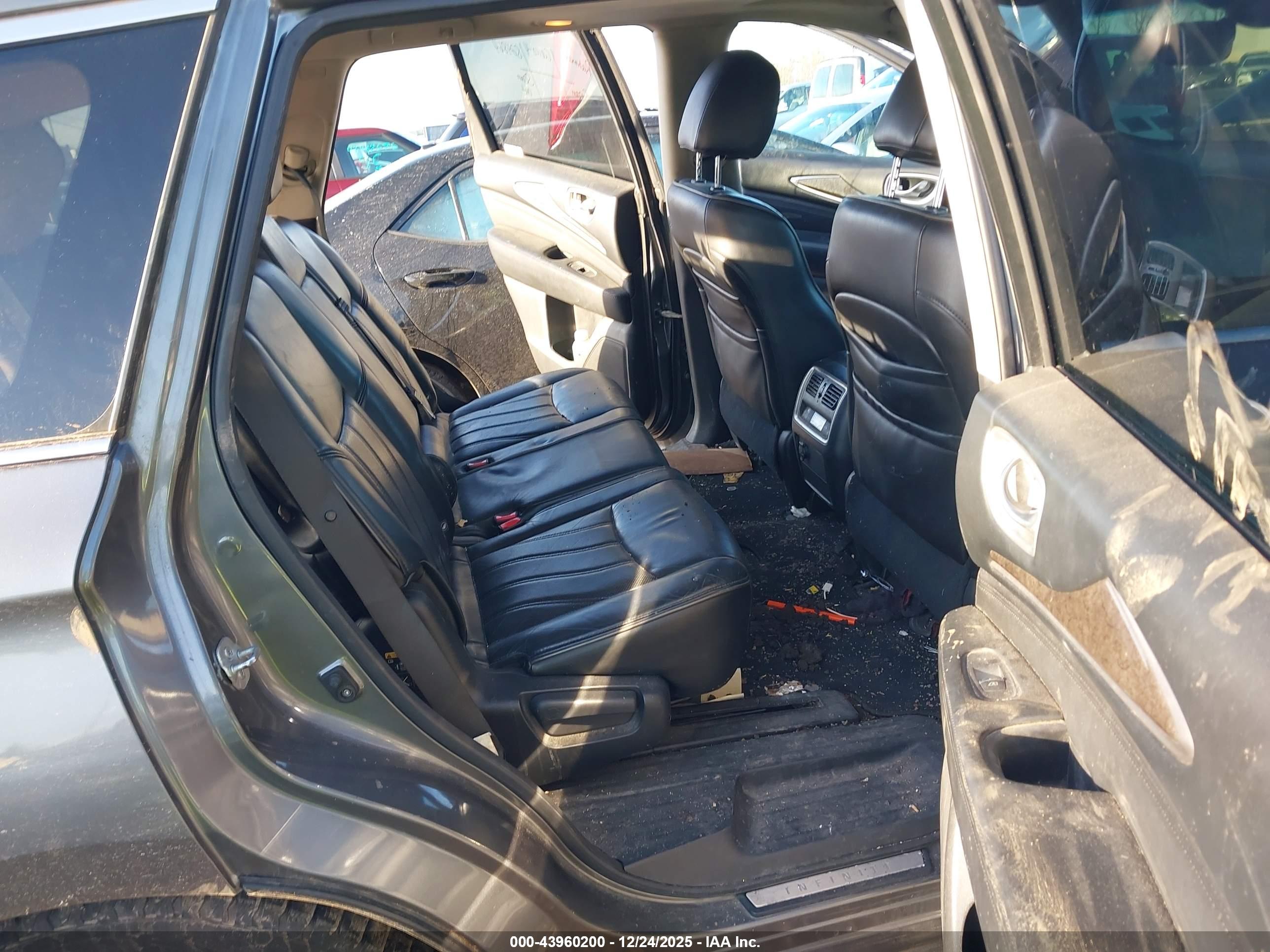 INFINITI QX60 image 8