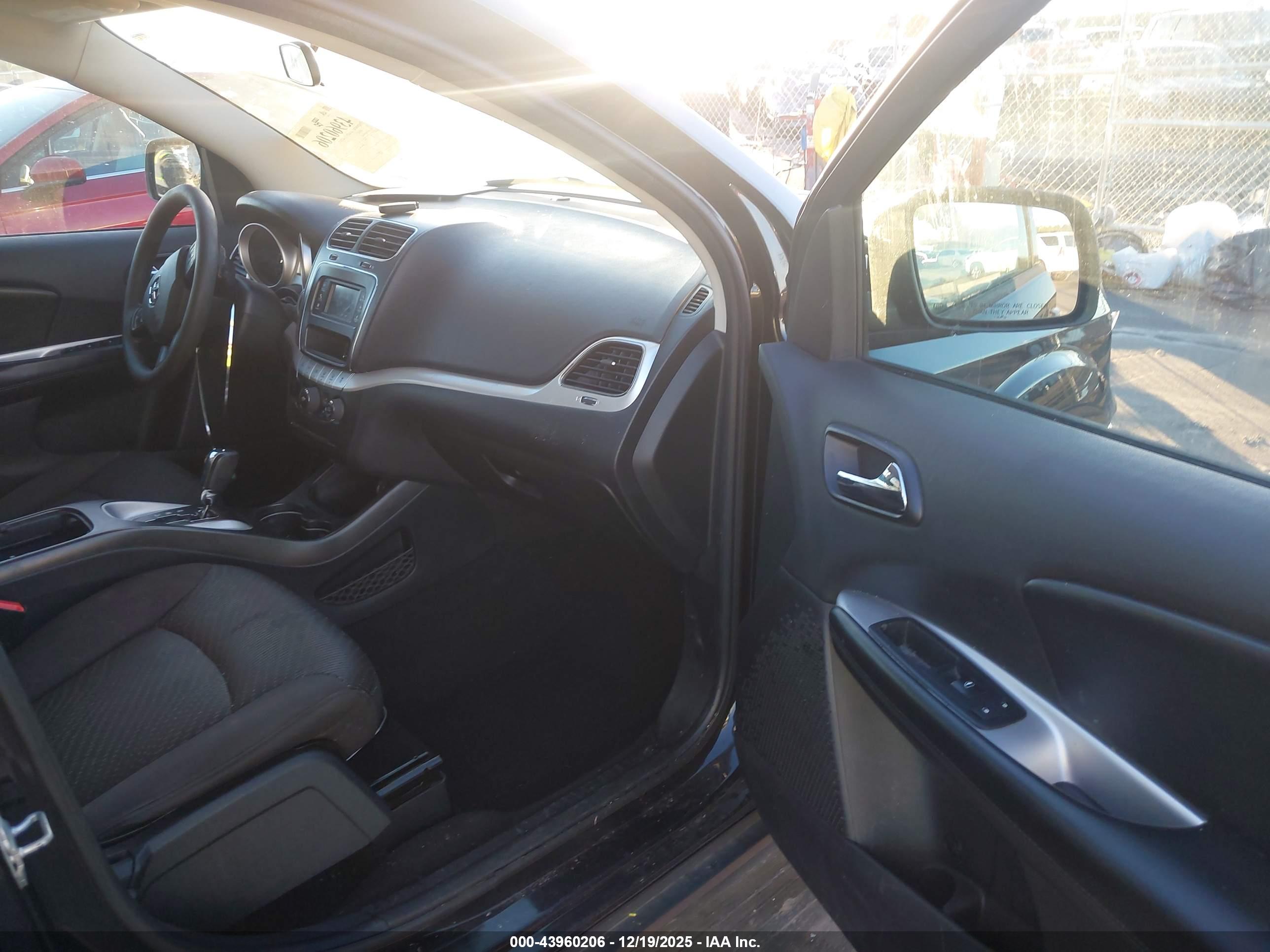 DODGE JOURNEY image 5