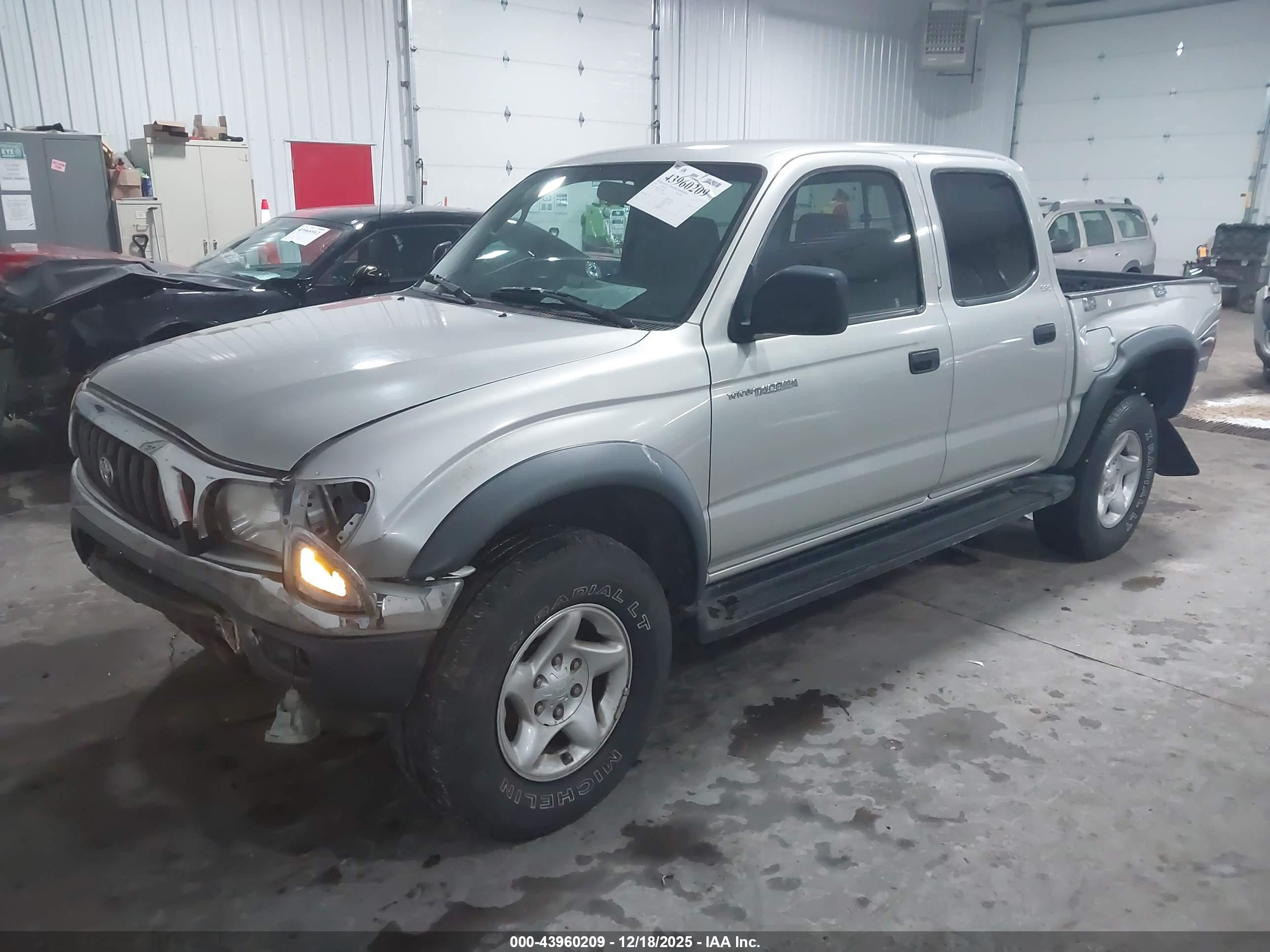 TOYOTA TACOMA image 2