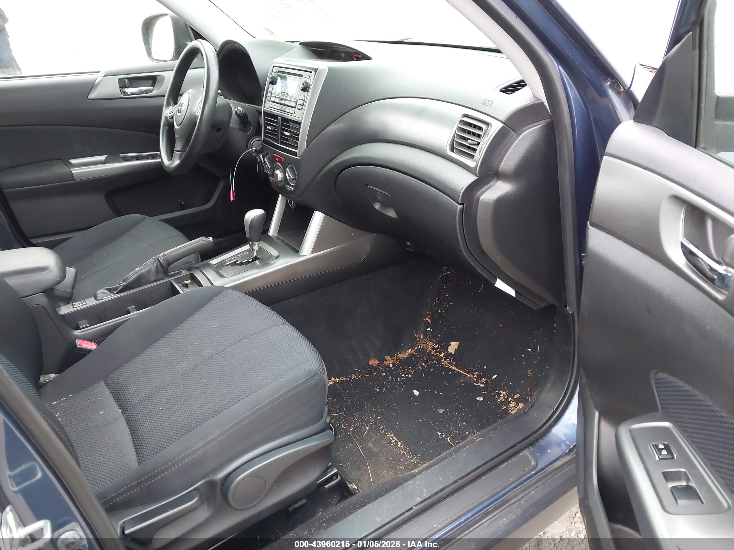 SUBARU FORESTER image 5