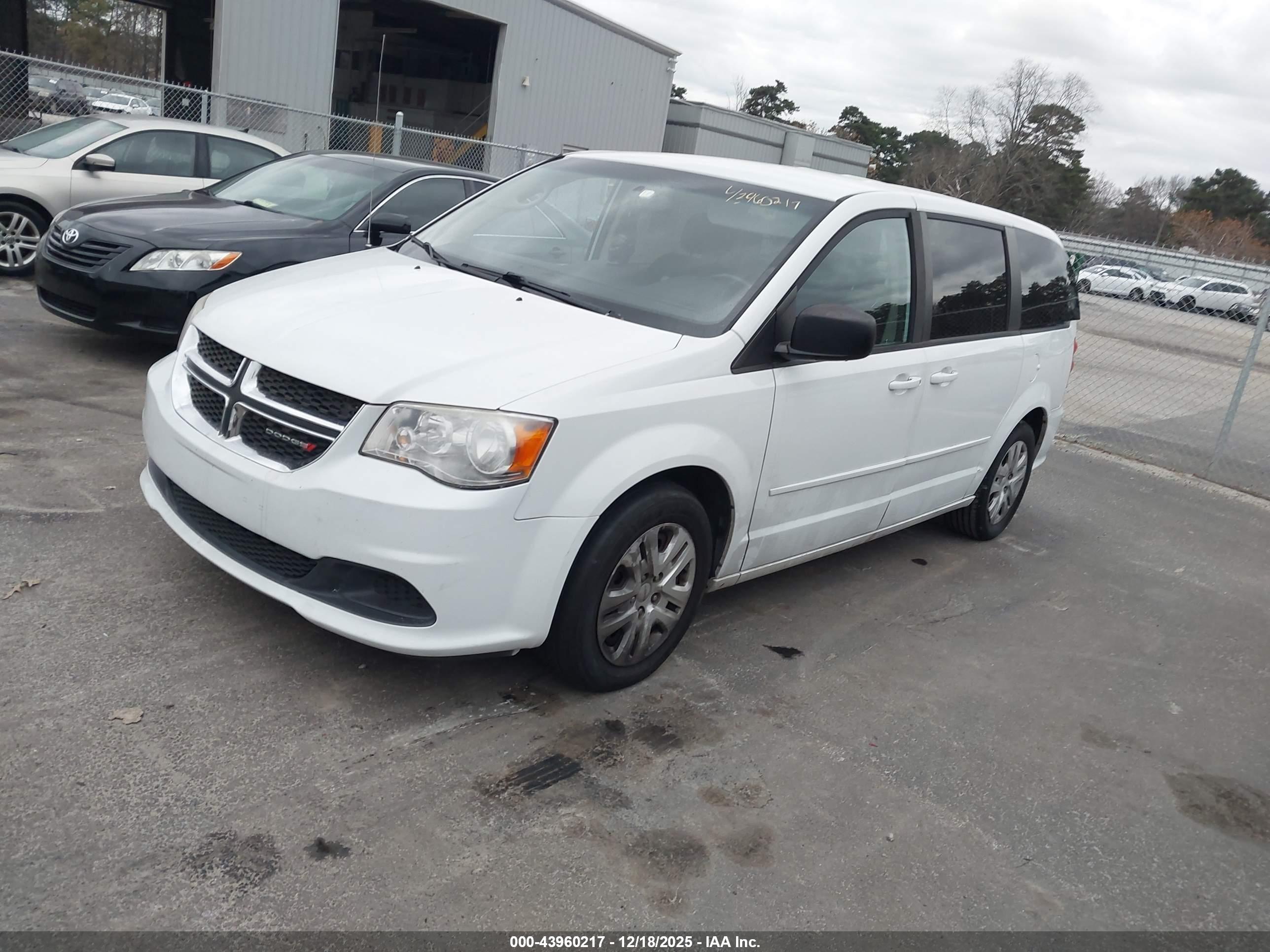 DODGE GRAND image 2