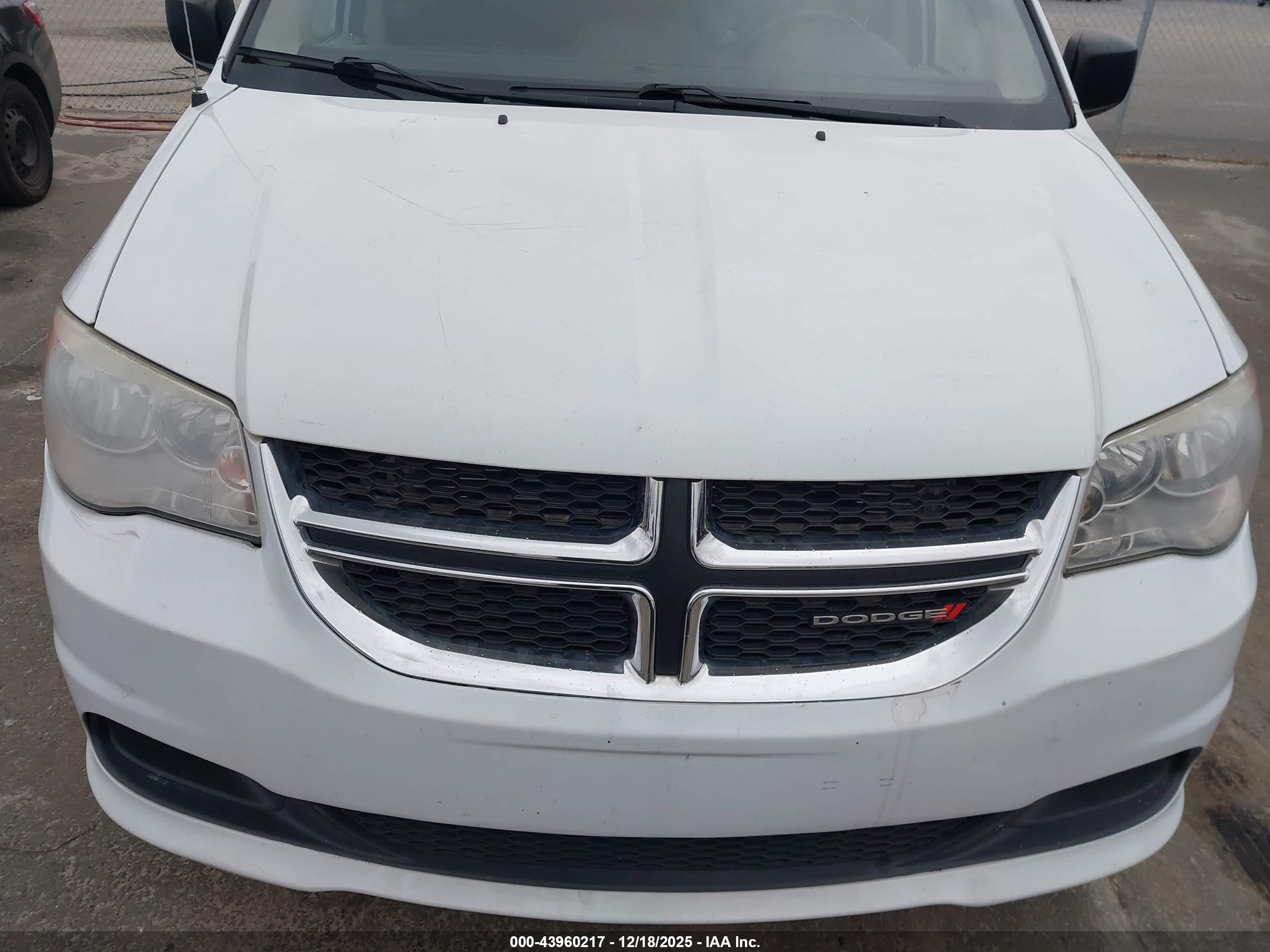 DODGE GRAND image 6