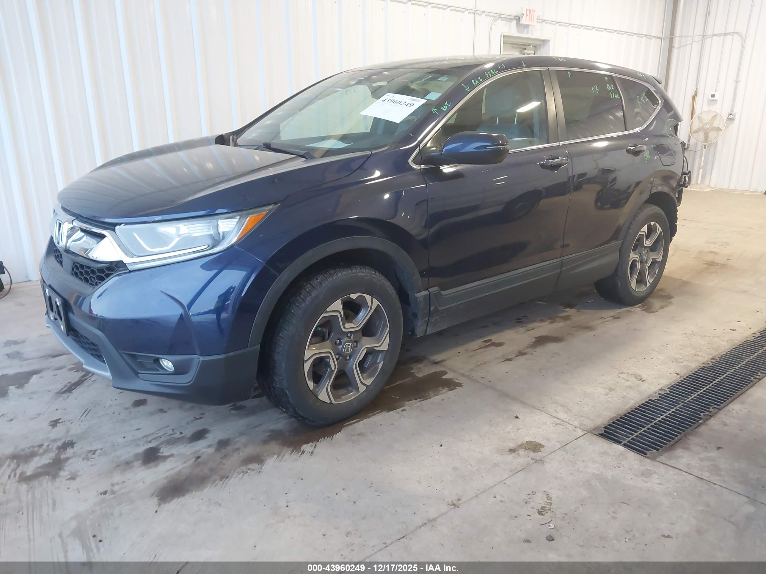 HONDA CR-V image 2