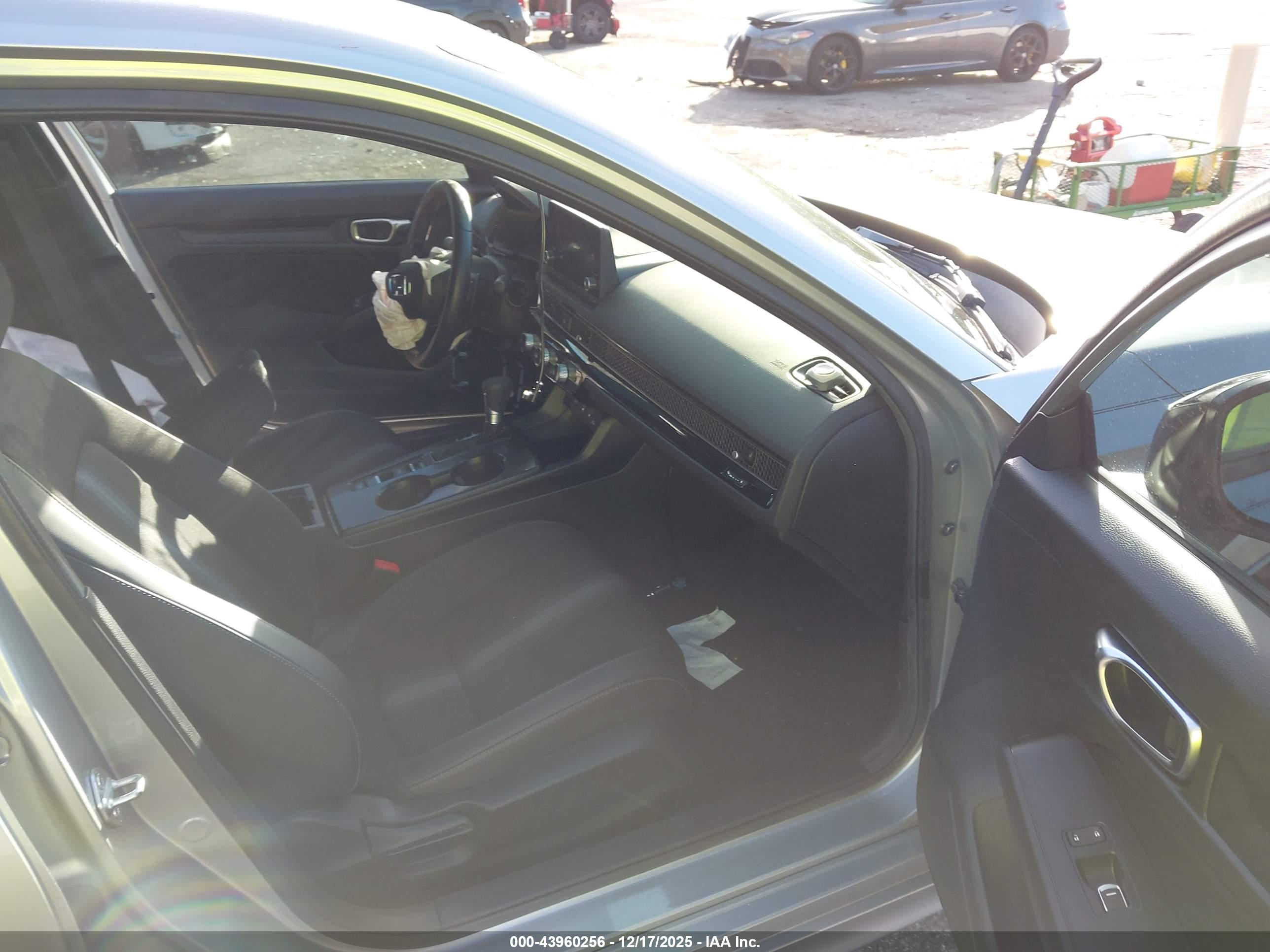 HONDA CIVIC image 5