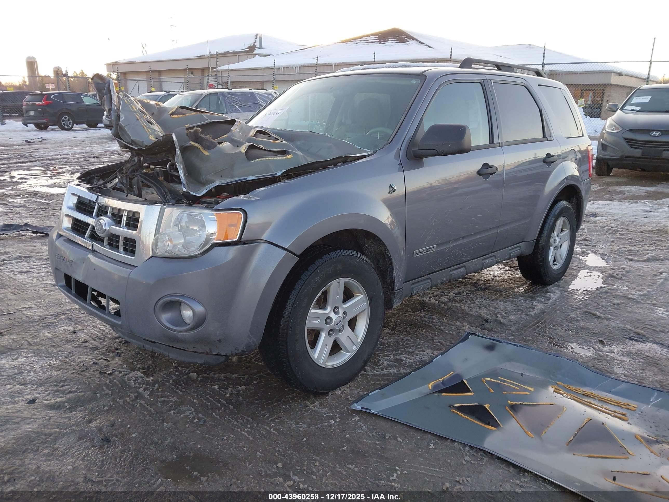 FORD ESCAPE image 2