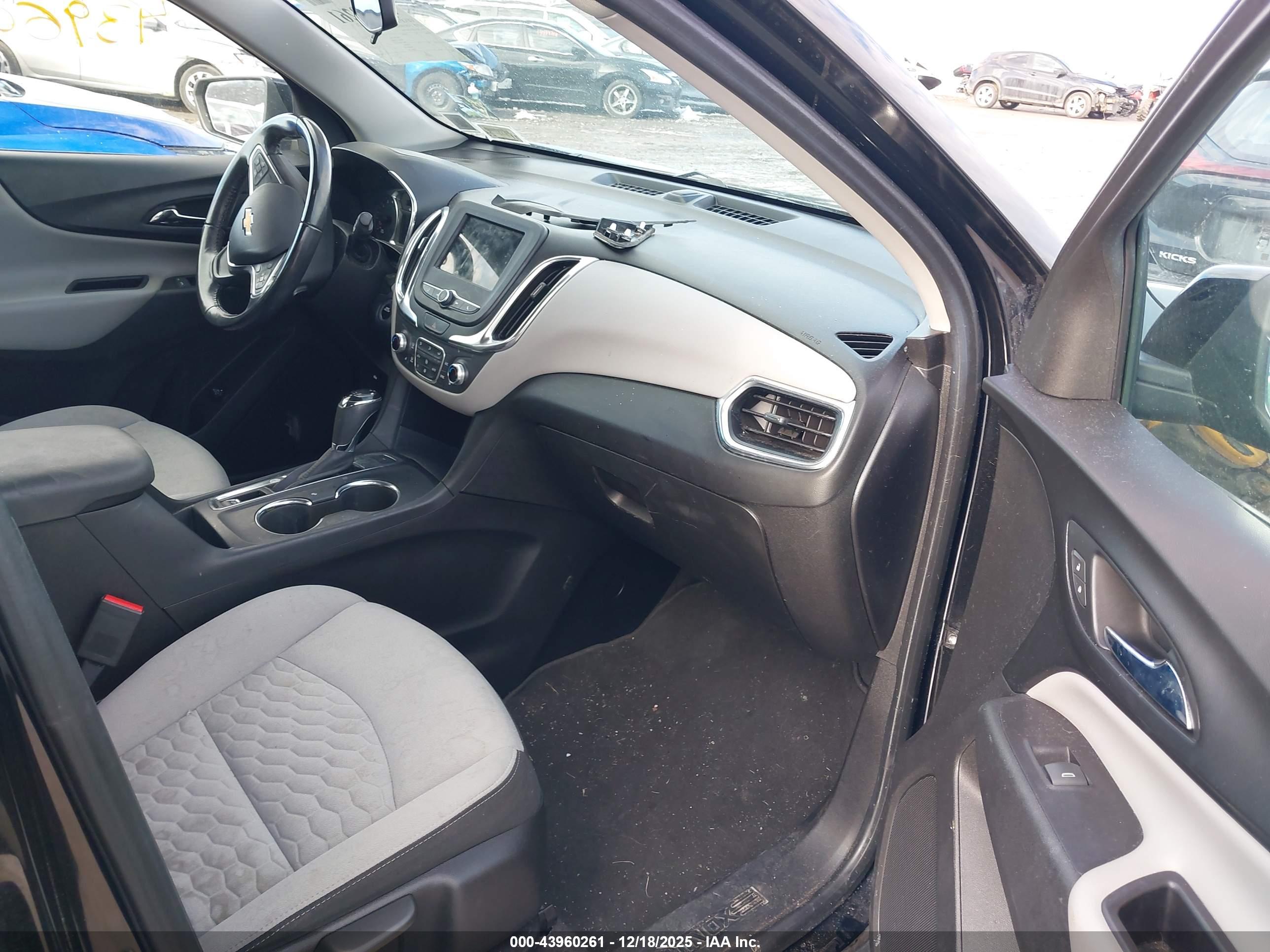 CHEVROLET EQUINOX image 5