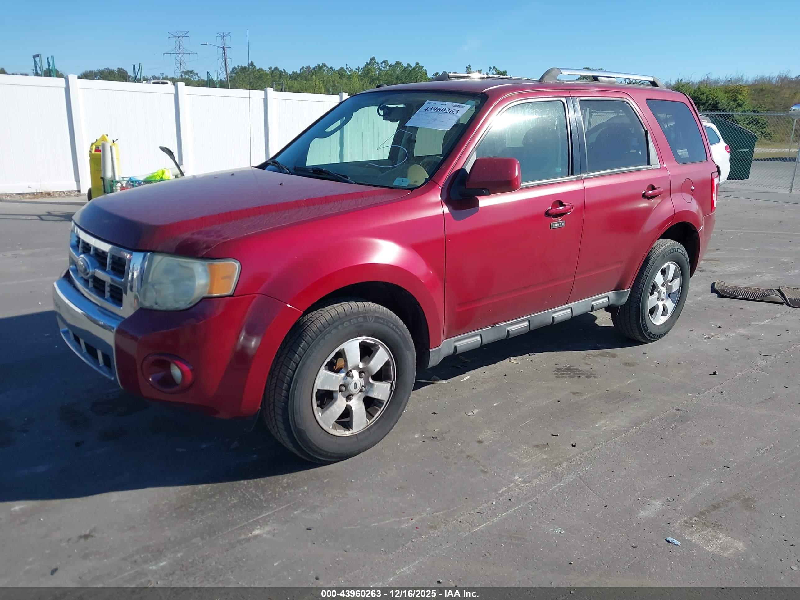 FORD ESCAPE image 2