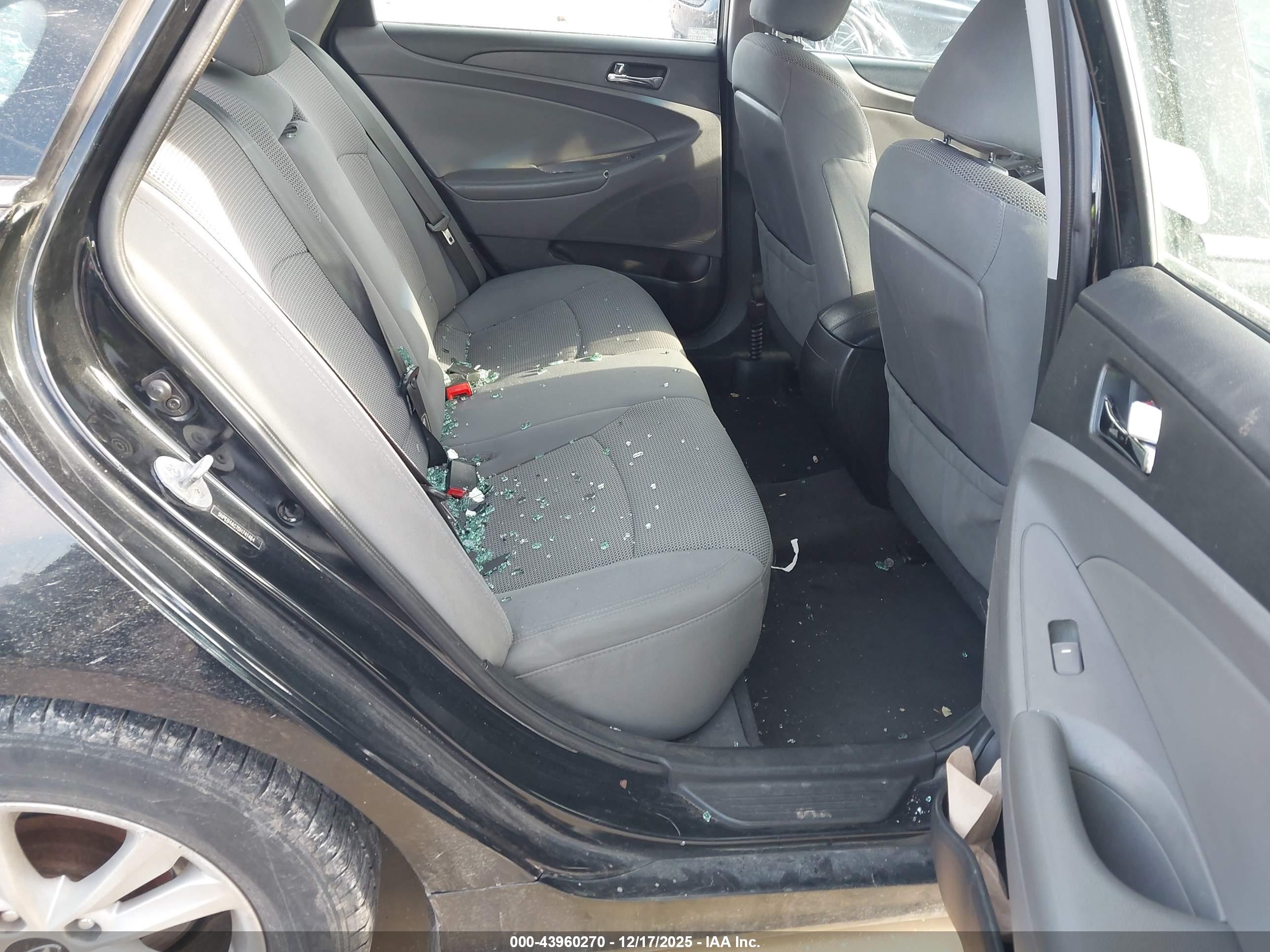 HYUNDAI SONATA image 8