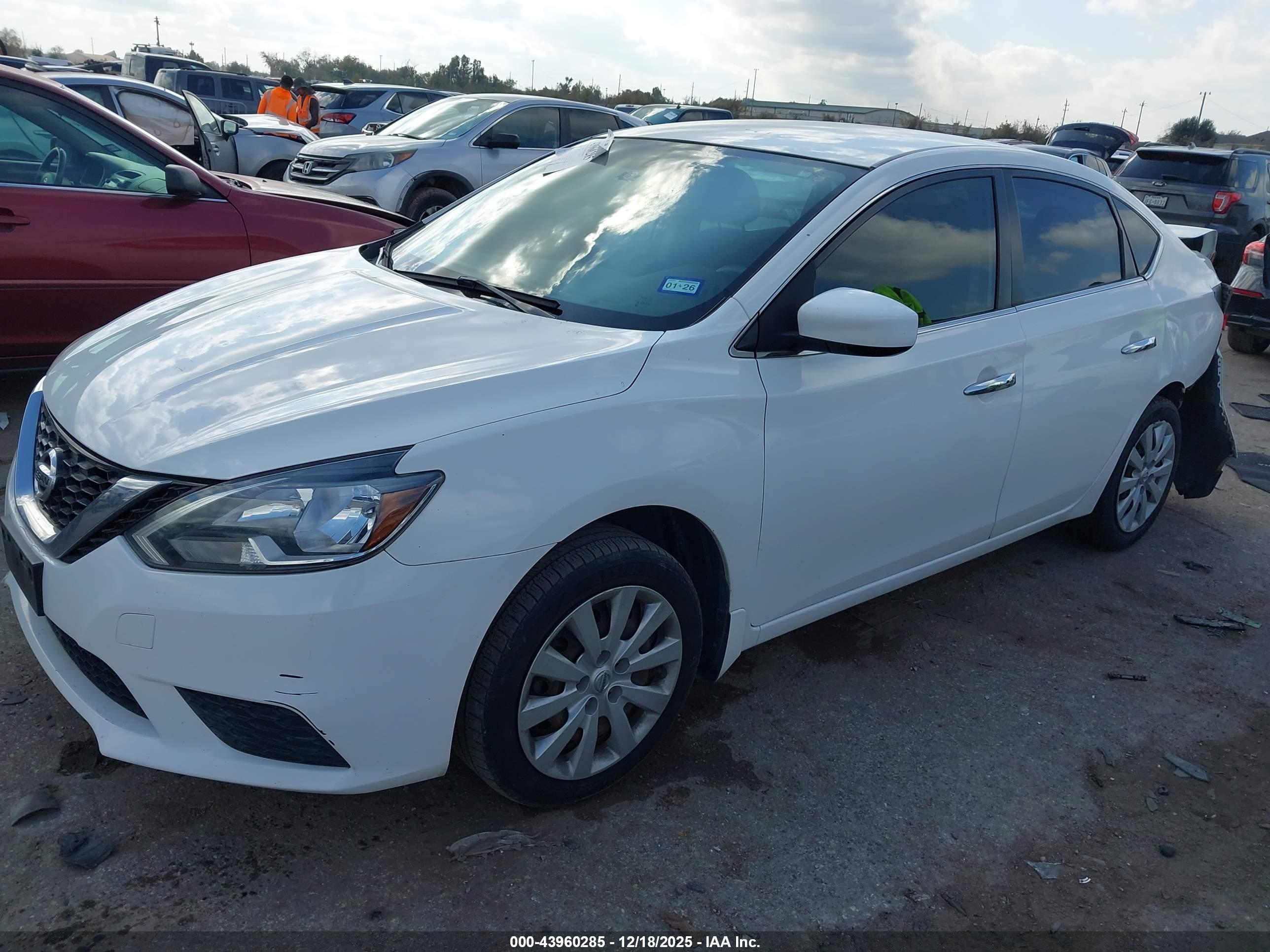 NISSAN SENTRA image 2