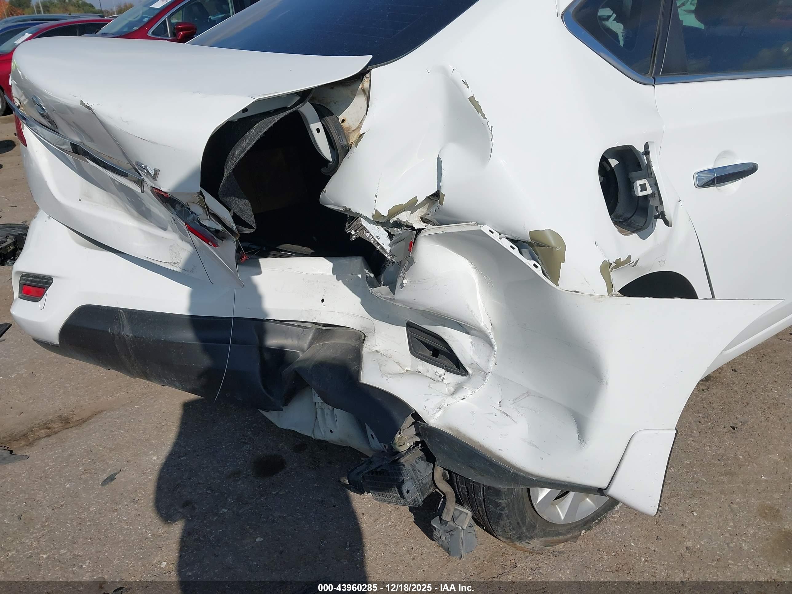 NISSAN SENTRA image 6