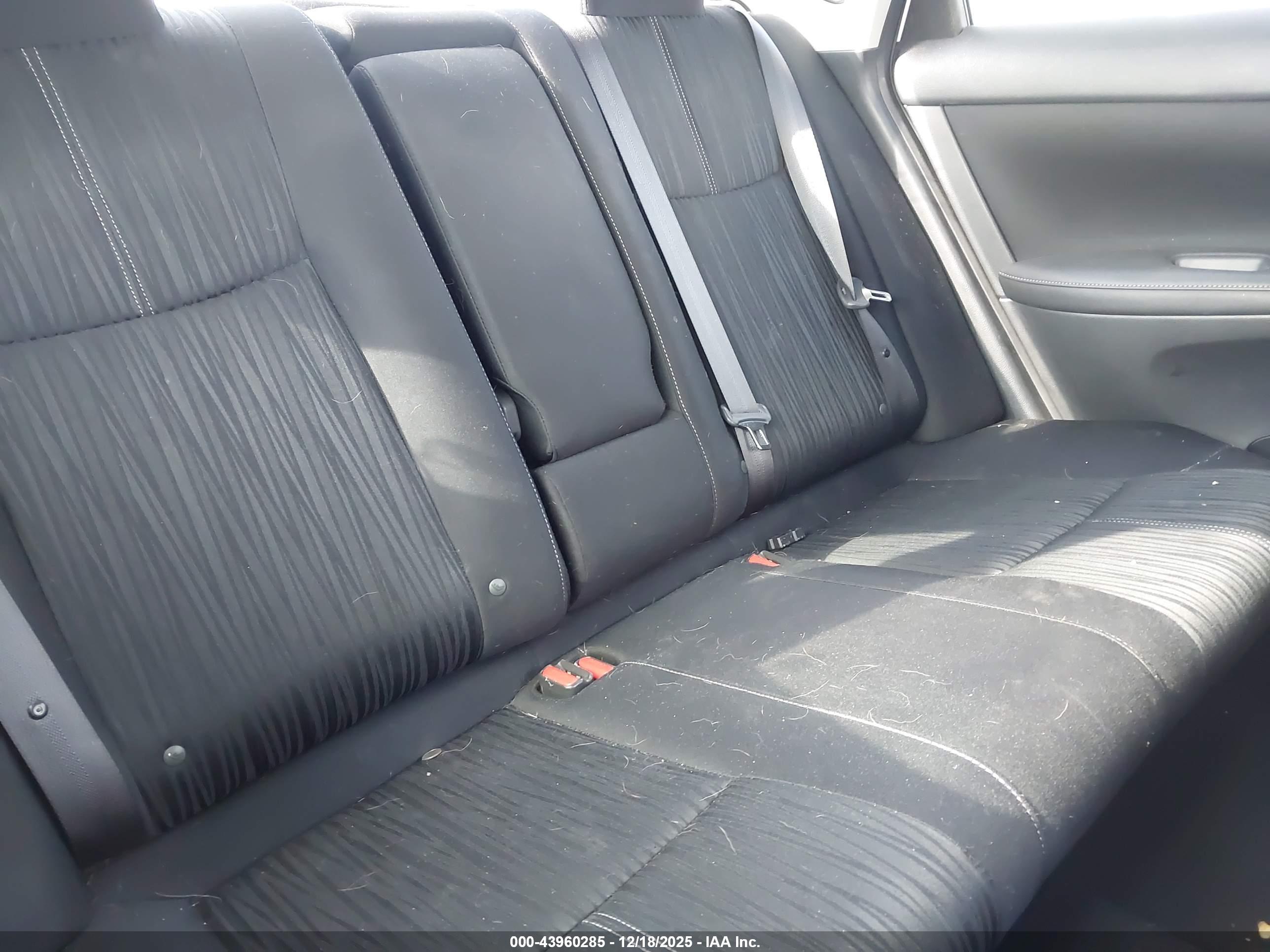 NISSAN SENTRA image 8